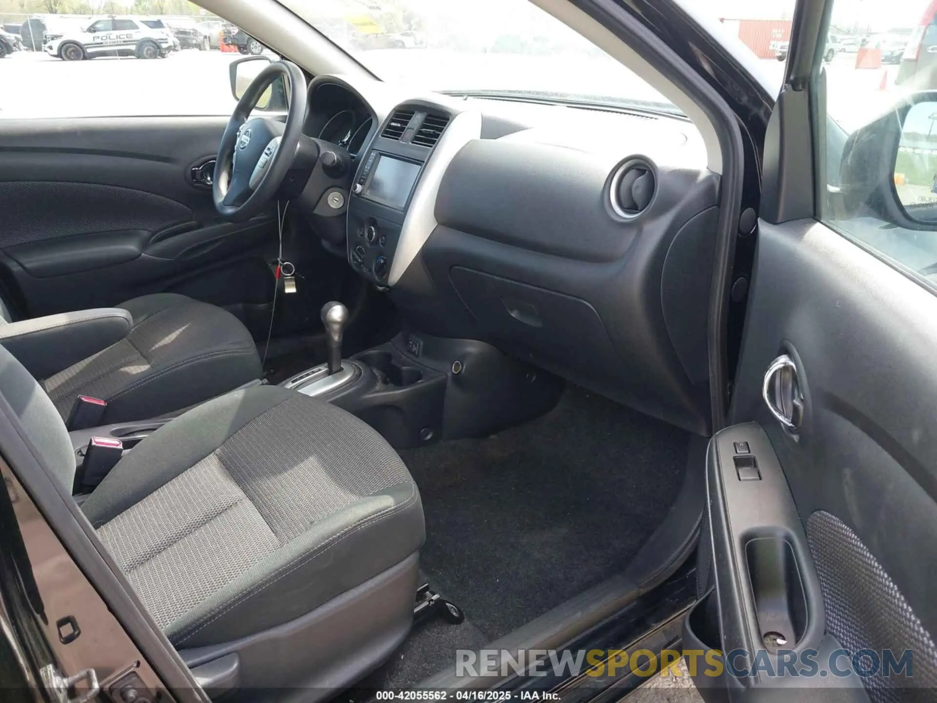 5 fotografías del automóvil dañado 3N1CN7AP4KL858339 NISSAN VERSA 2019