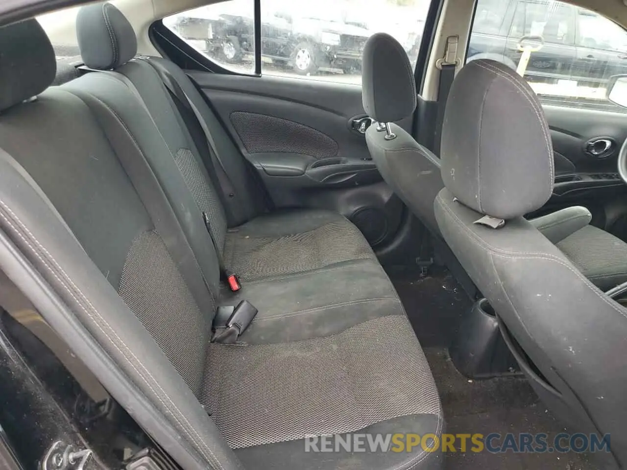 10 fotografías del automóvil dañado 3N1CN7AP4KL863542 NISSAN VERSA 2019