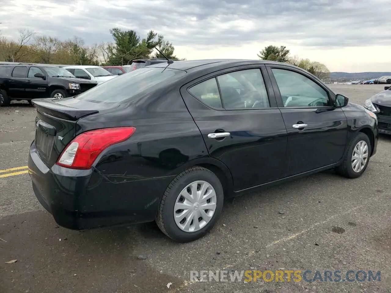 3 fotografías del automóvil dañado 3N1CN7AP4KL863542 NISSAN VERSA 2019