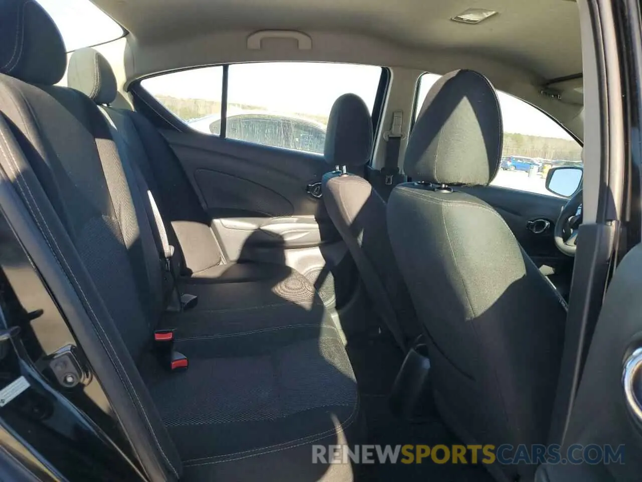 10 fotografías del automóvil dañado 3N1CN7AP5KL807058 NISSAN VERSA 2019
