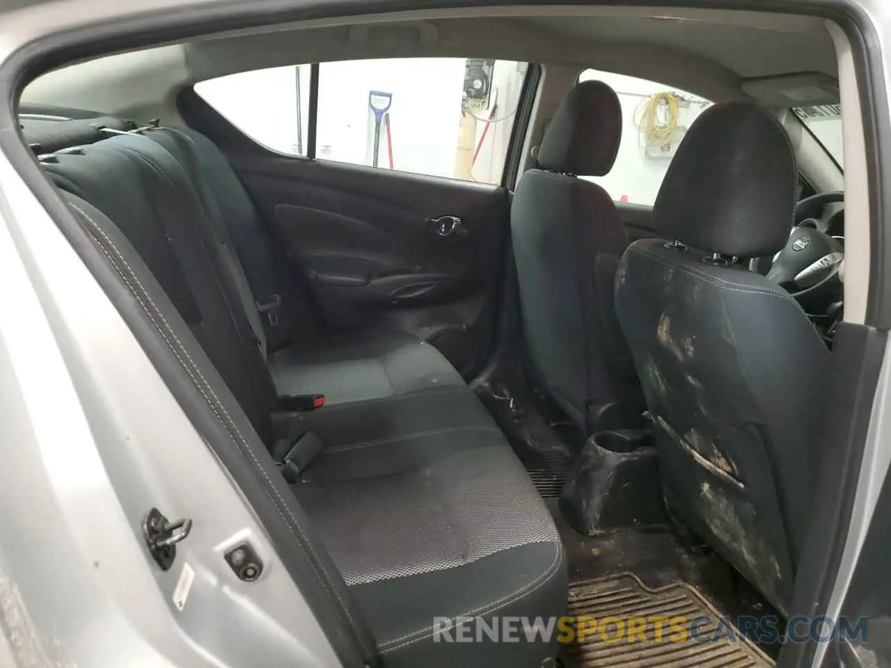 10 fotografías del automóvil dañado 3N1CN7AP5KL818058 NISSAN VERSA 2019