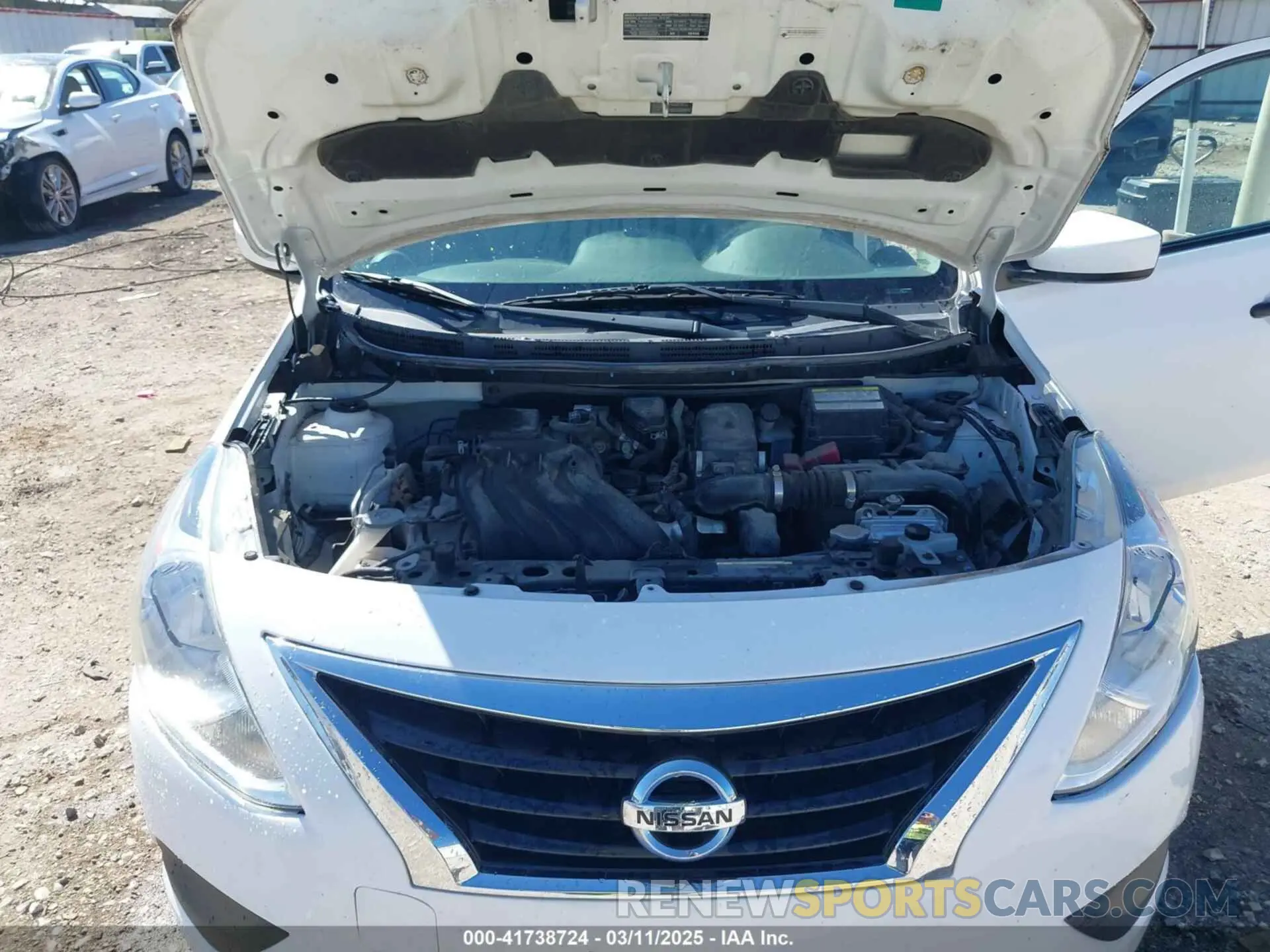 10 fotografías del automóvil dañado 3N1CN7AP5KL828802 NISSAN VERSA 2019