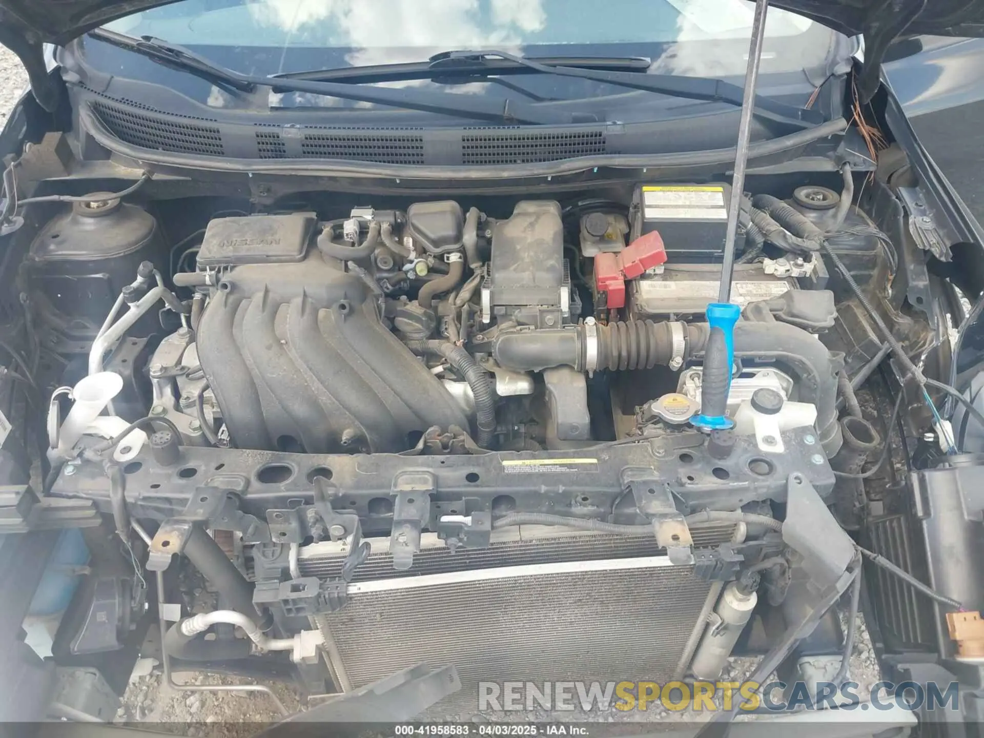 10 fotografías del automóvil dañado 3N1CN7AP5KL863761 NISSAN VERSA 2019