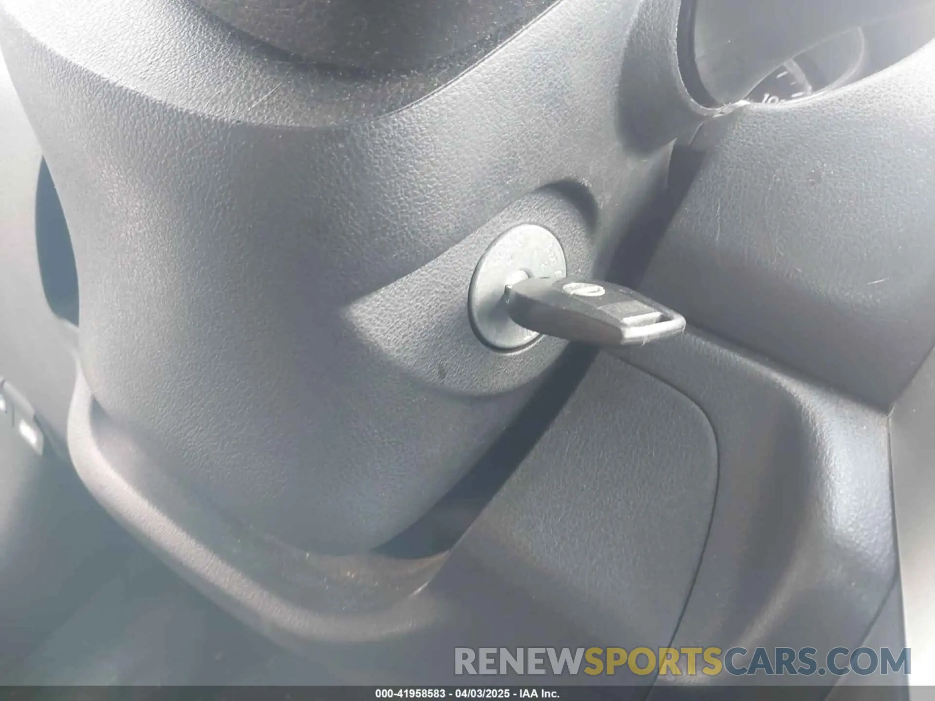 11 fotografías del automóvil dañado 3N1CN7AP5KL863761 NISSAN VERSA 2019