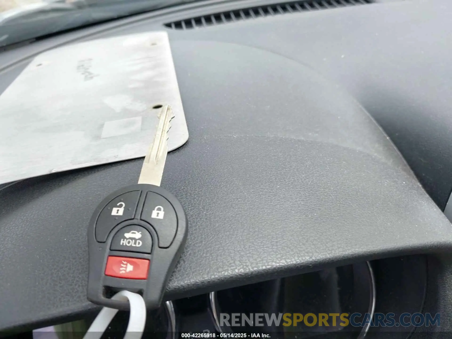 11 fotografías del automóvil dañado 3N1CN7AP5KL880382 NISSAN VERSA 2019