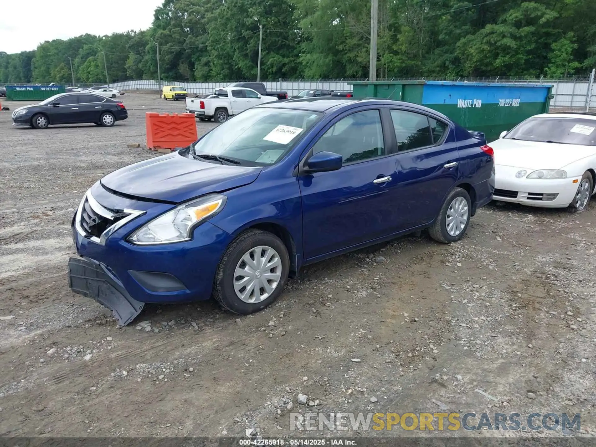 2 fotografías del automóvil dañado 3N1CN7AP5KL880382 NISSAN VERSA 2019