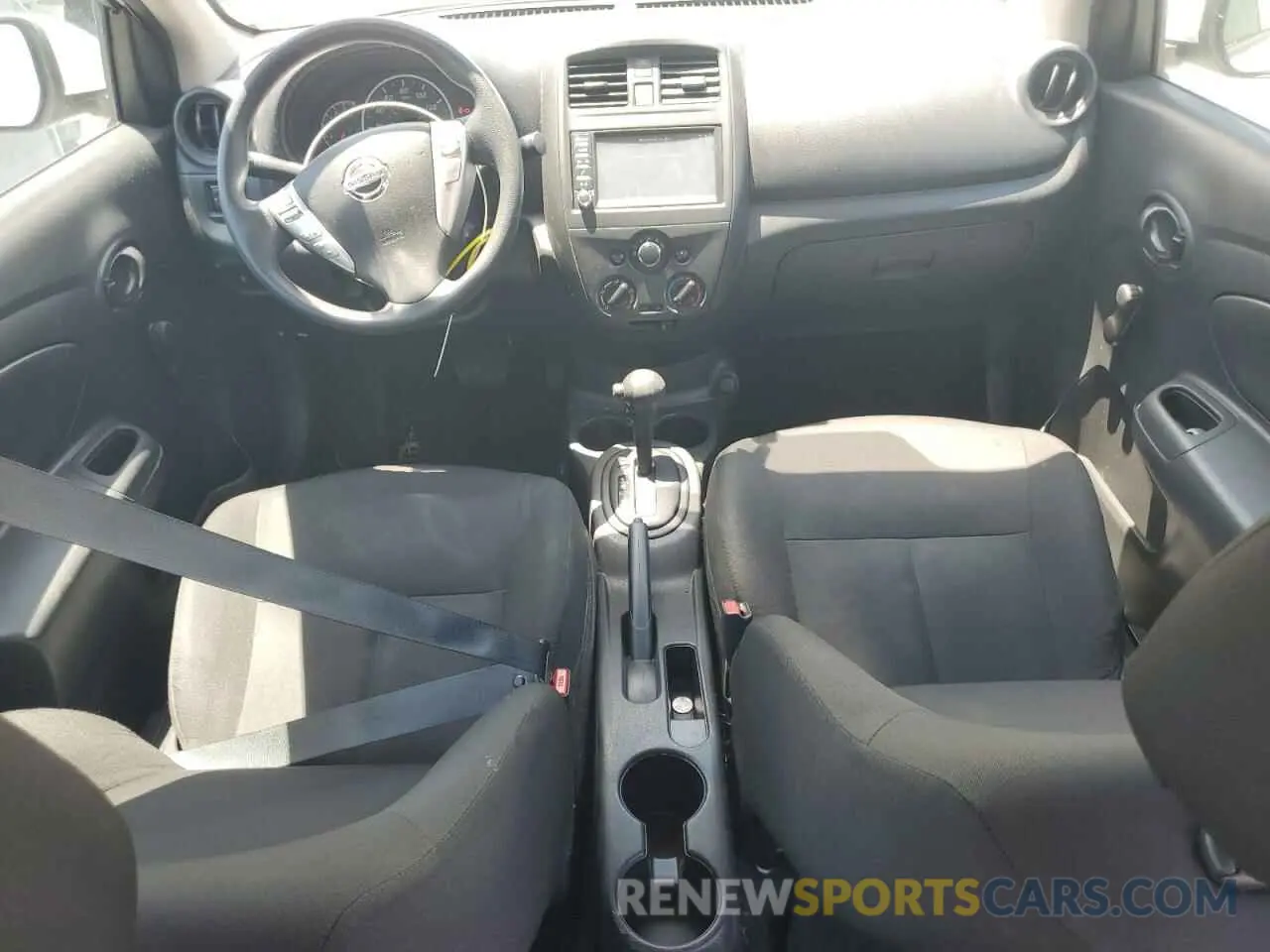 8 fotografías del automóvil dañado 3N1CN7AP6KL829764 NISSAN VERSA 2019
