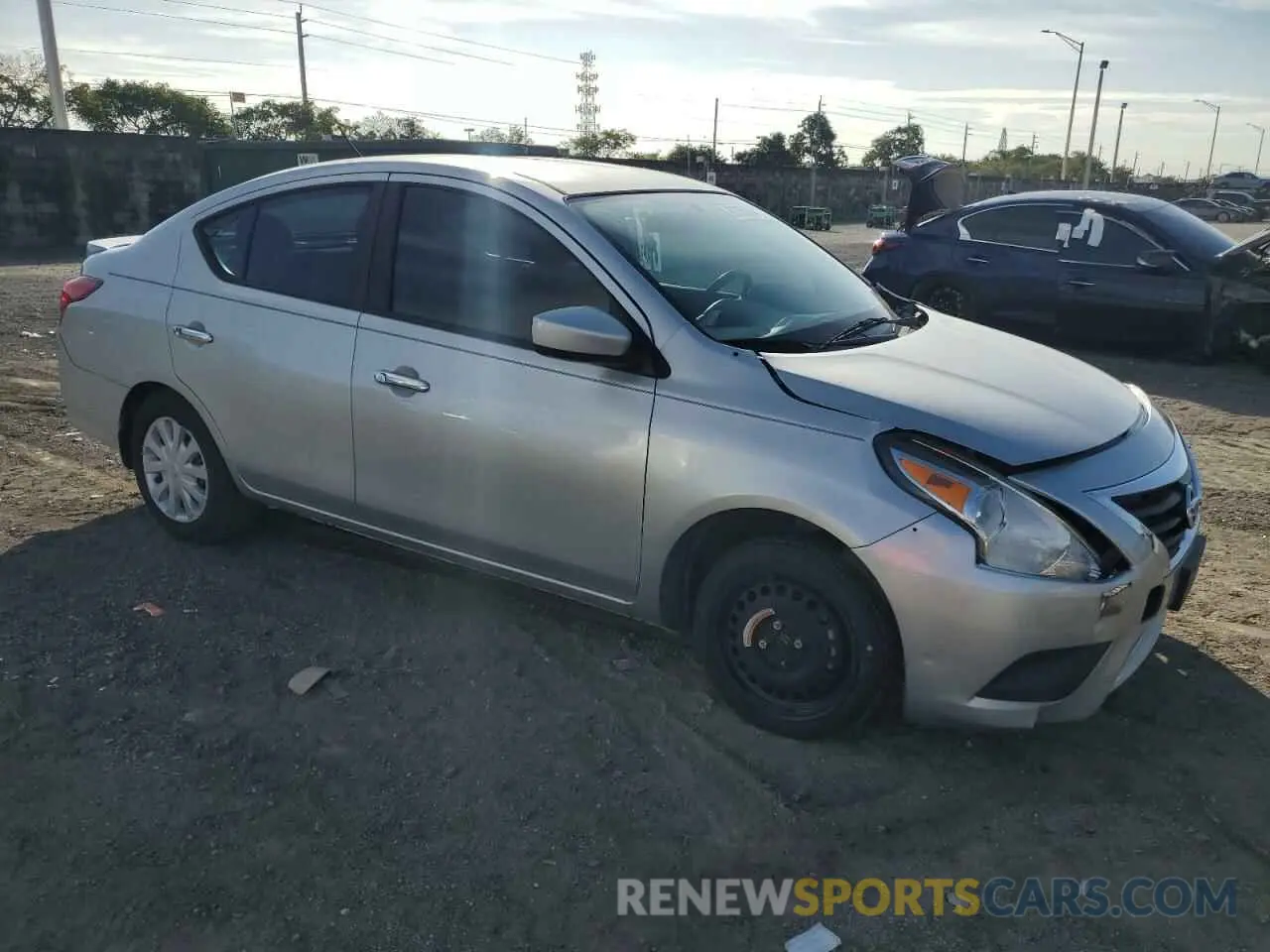 4 fotografías del automóvil dañado 3N1CN7AP6KL841512 NISSAN VERSA 2019