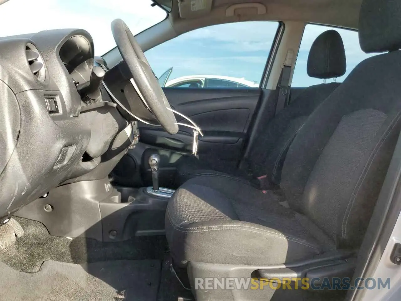 7 fotografías del automóvil dañado 3N1CN7AP6KL841512 NISSAN VERSA 2019