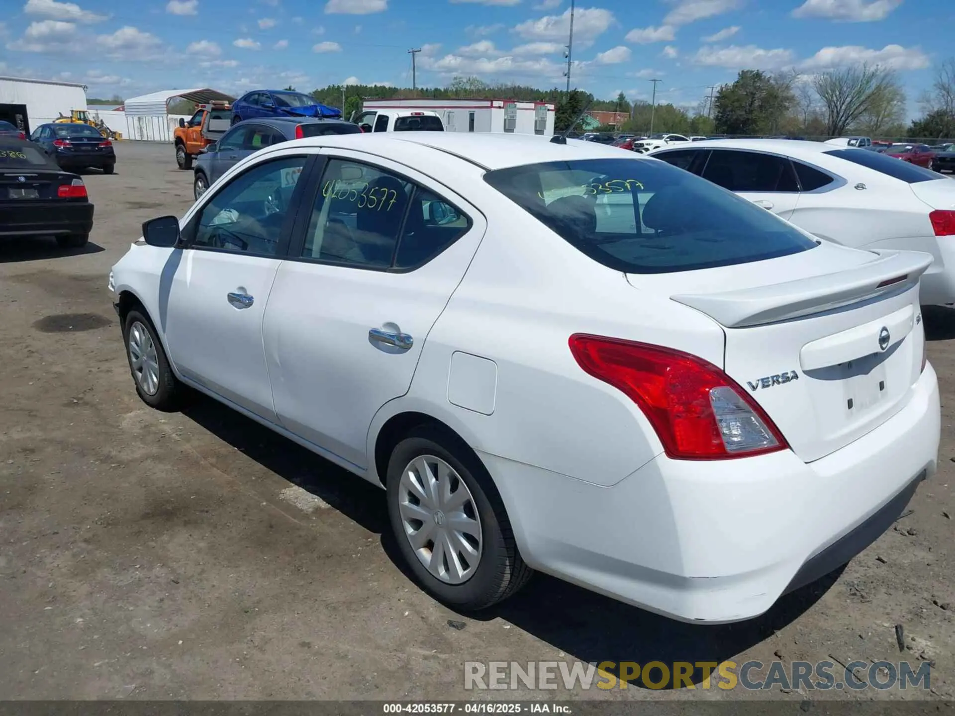 3 fotografías del automóvil dañado 3N1CN7AP6KL850498 NISSAN VERSA 2019