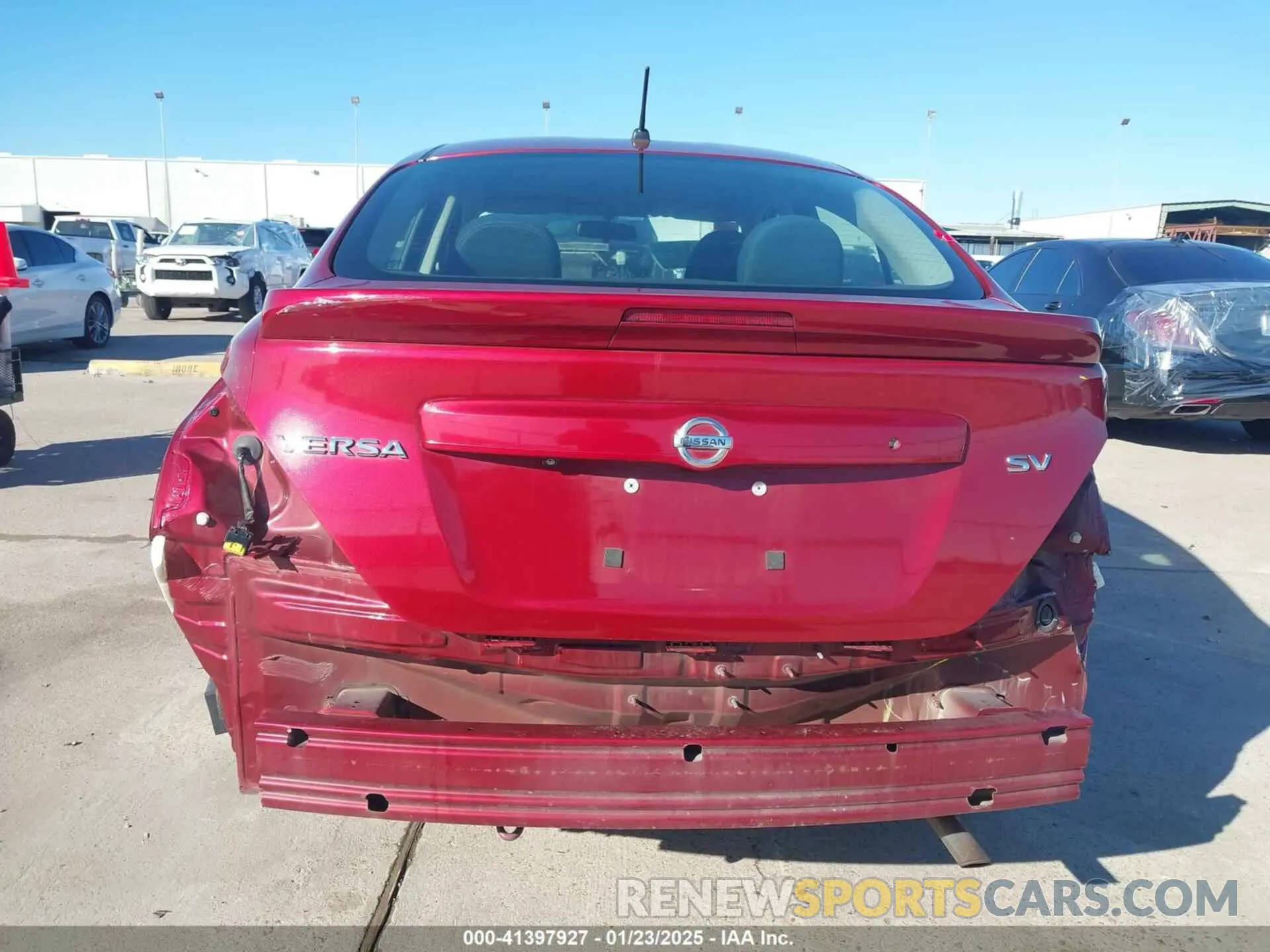 17 fotografías del automóvil dañado 3N1CN7AP6KL861338 NISSAN VERSA 2019