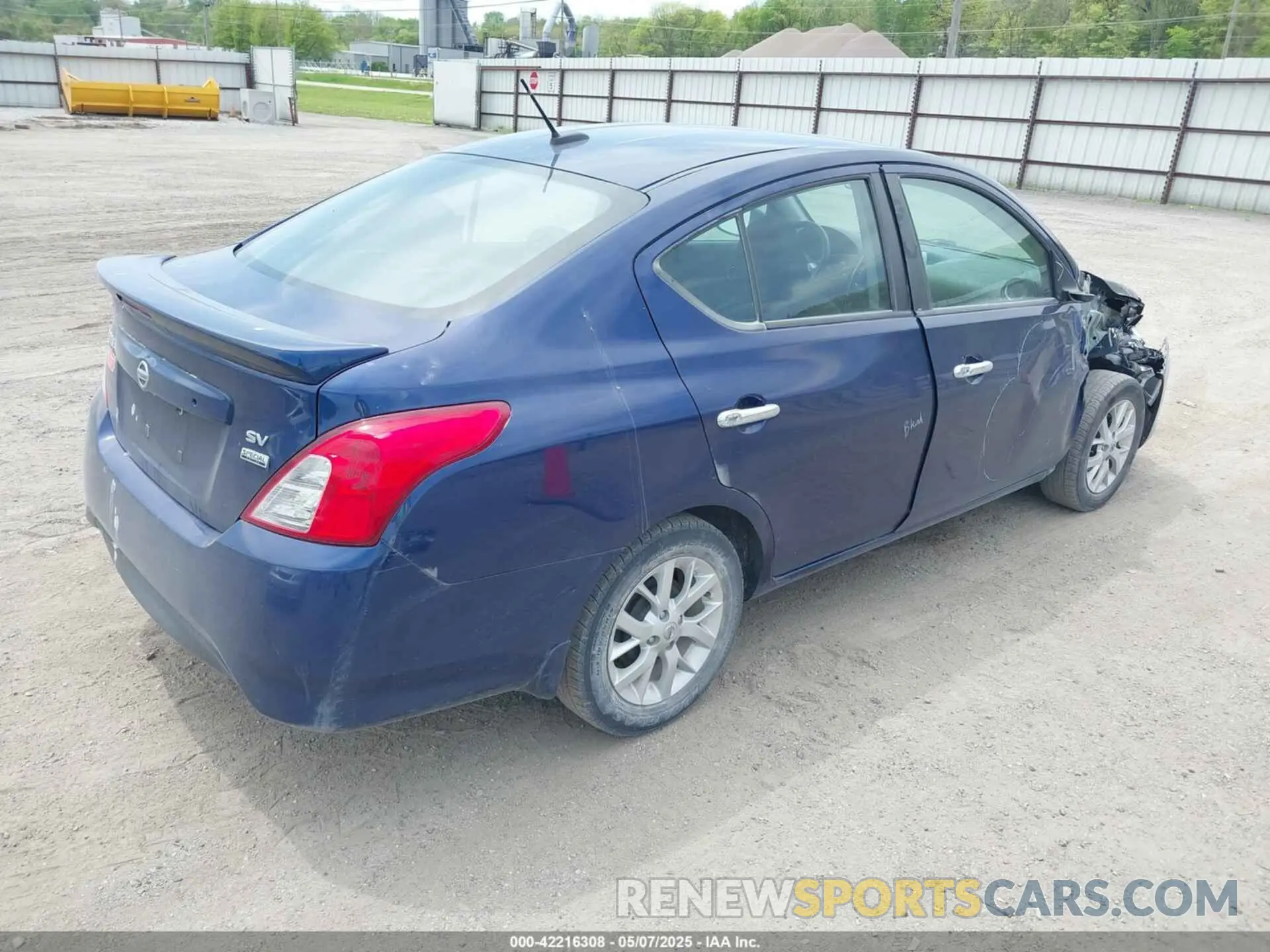 4 fotografías del automóvil dañado 3N1CN7AP7KL809443 NISSAN VERSA 2019