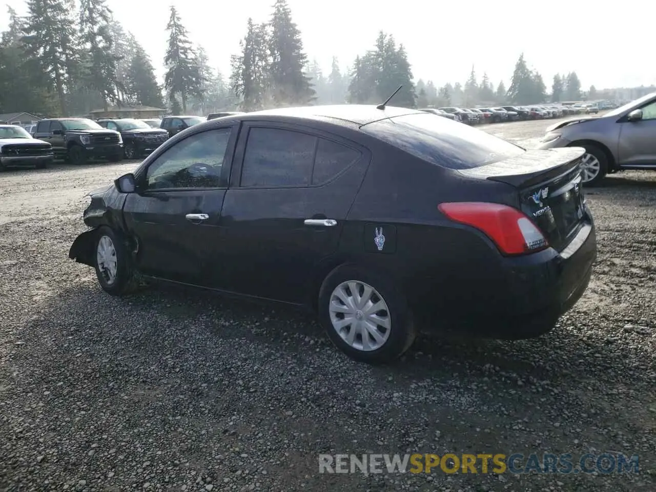 2 fotografías del automóvil dañado 3N1CN7AP7KL850302 NISSAN VERSA 2019