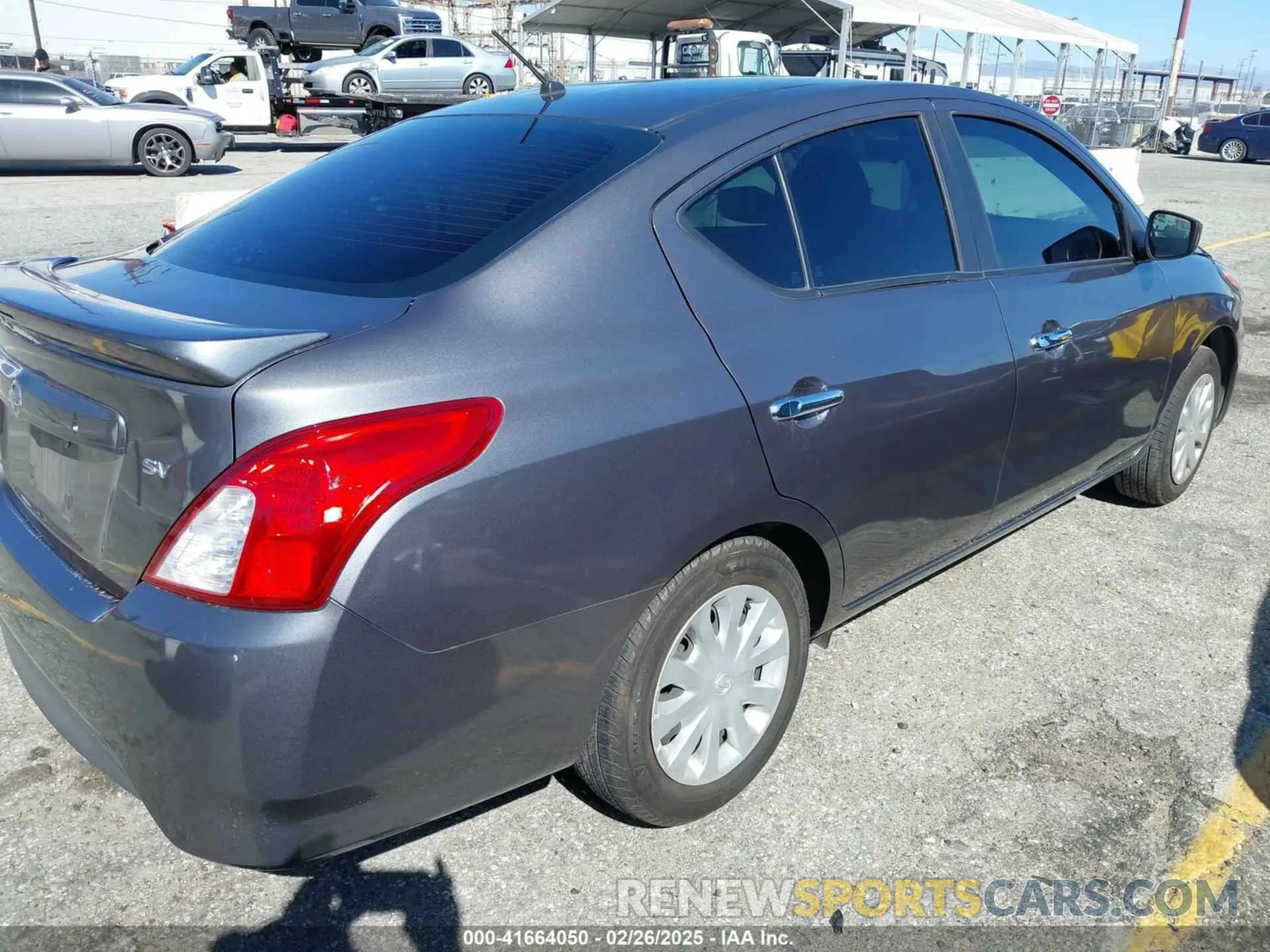 4 fotografías del automóvil dañado 3N1CN7AP7KL851465 NISSAN VERSA 2019
