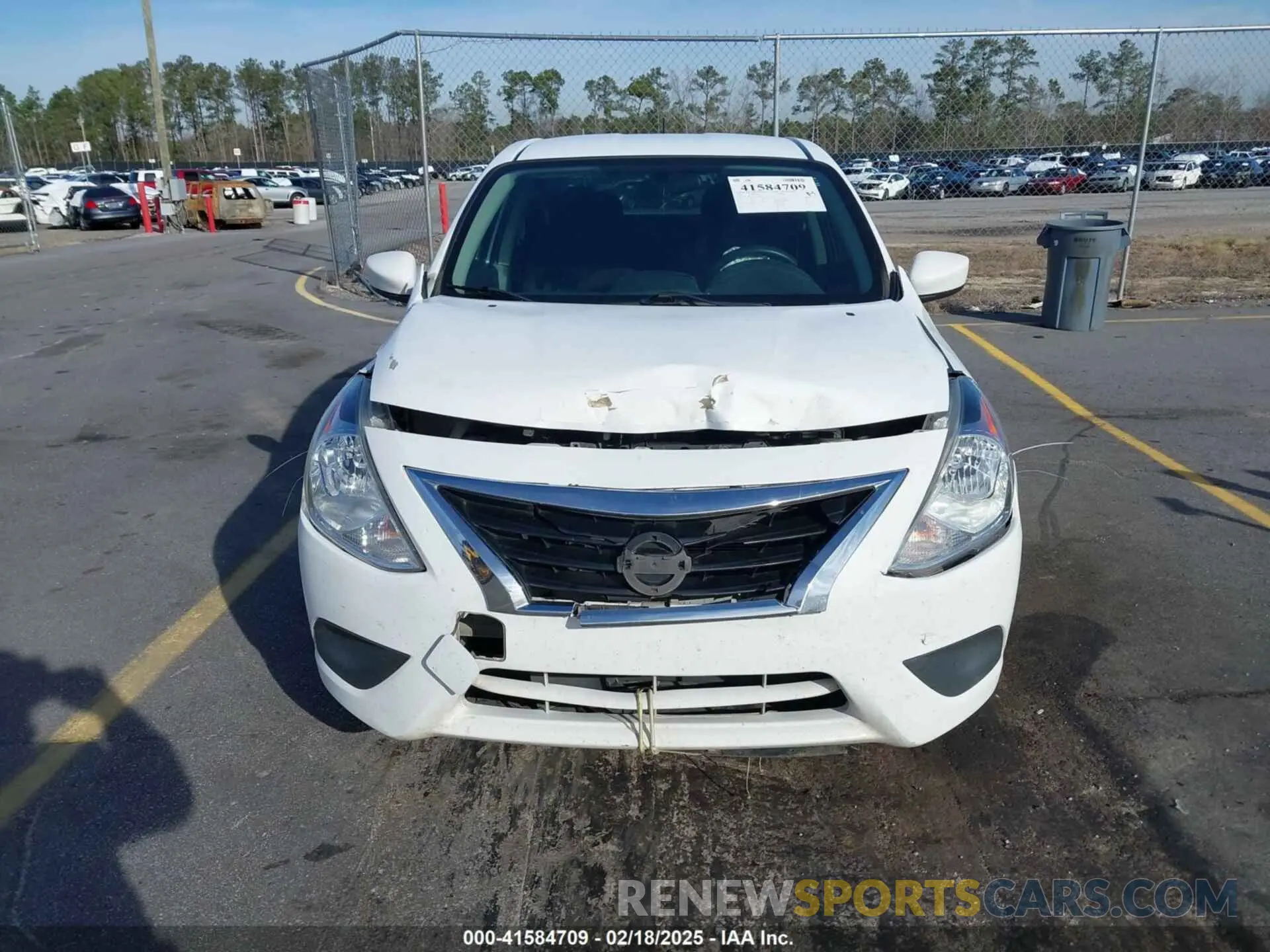 12 fotografías del automóvil dañado 3N1CN7AP7KL859582 NISSAN VERSA 2019