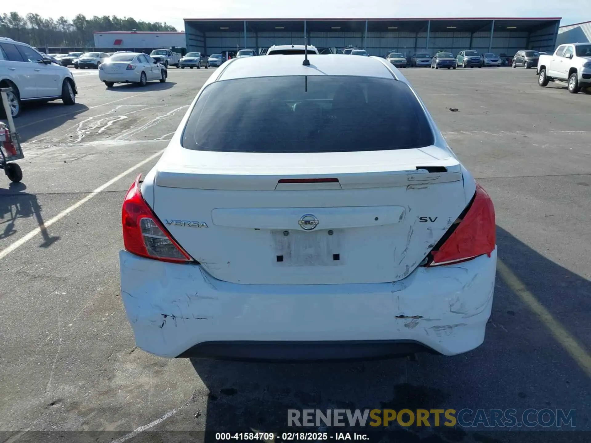 16 fotografías del automóvil dañado 3N1CN7AP7KL859582 NISSAN VERSA 2019