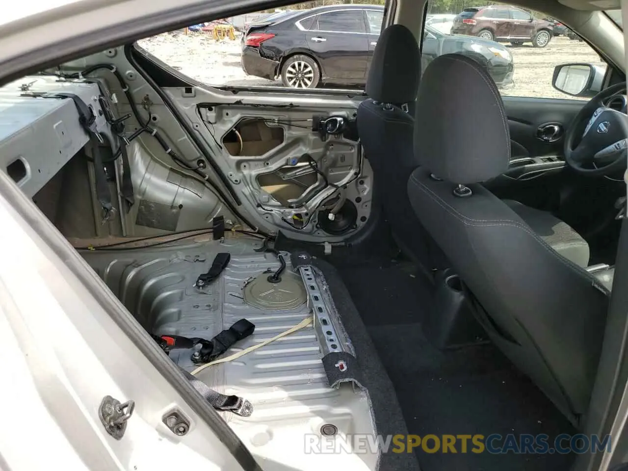 10 fotografías del automóvil dañado 3N1CN7AP7KL865544 NISSAN VERSA 2019