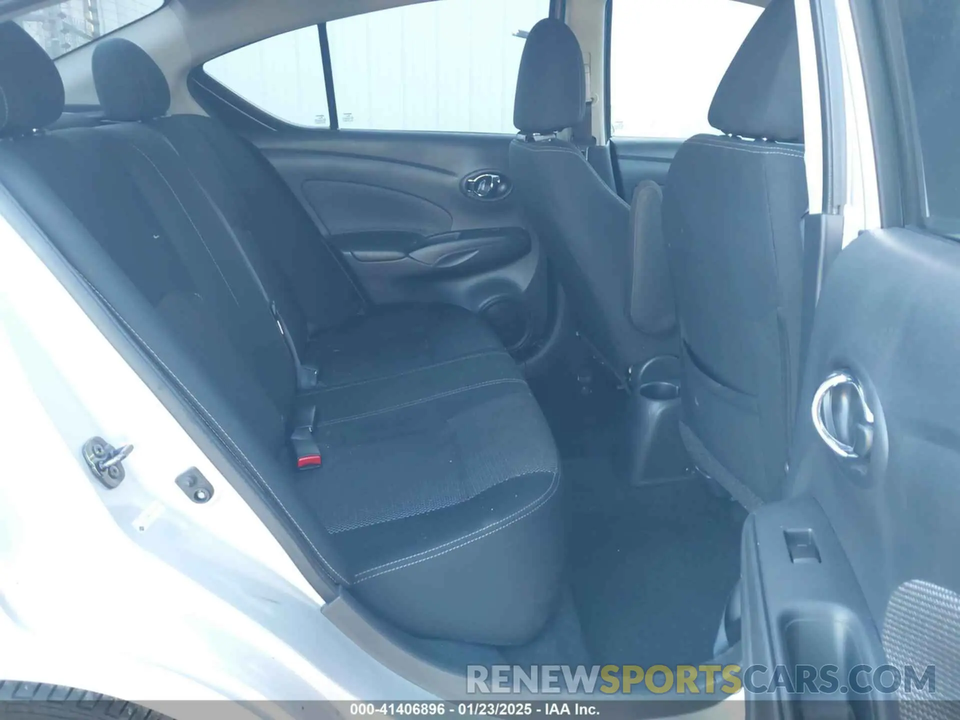 8 fotografías del automóvil dañado 3N1CN7AP7KL875152 NISSAN VERSA 2019