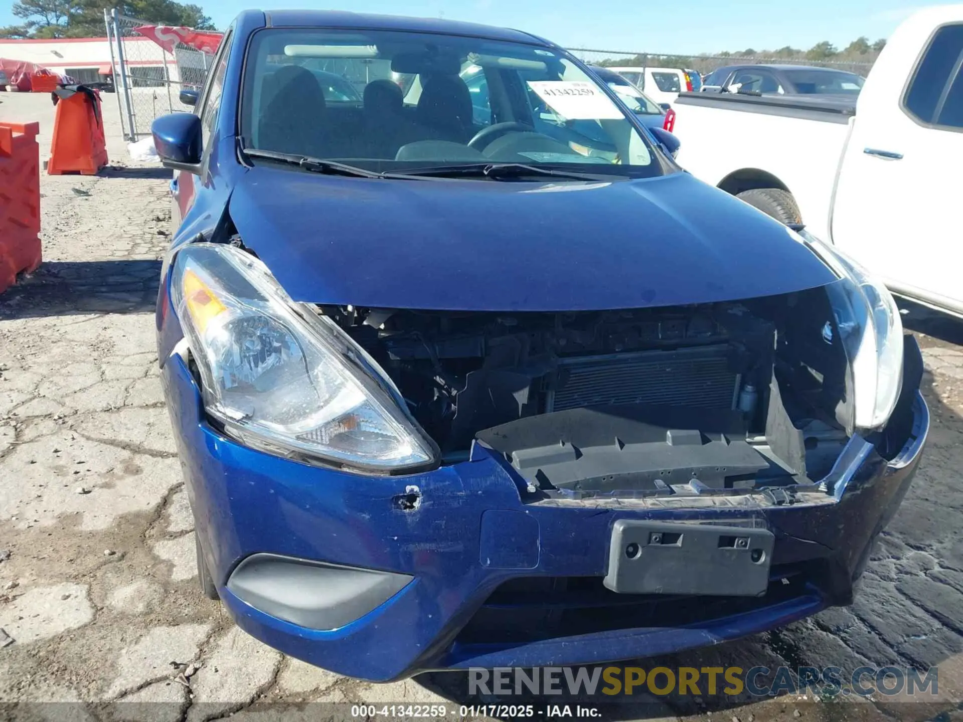 12 fotografías del automóvil dañado 3N1CN7AP7KL875751 NISSAN VERSA 2019