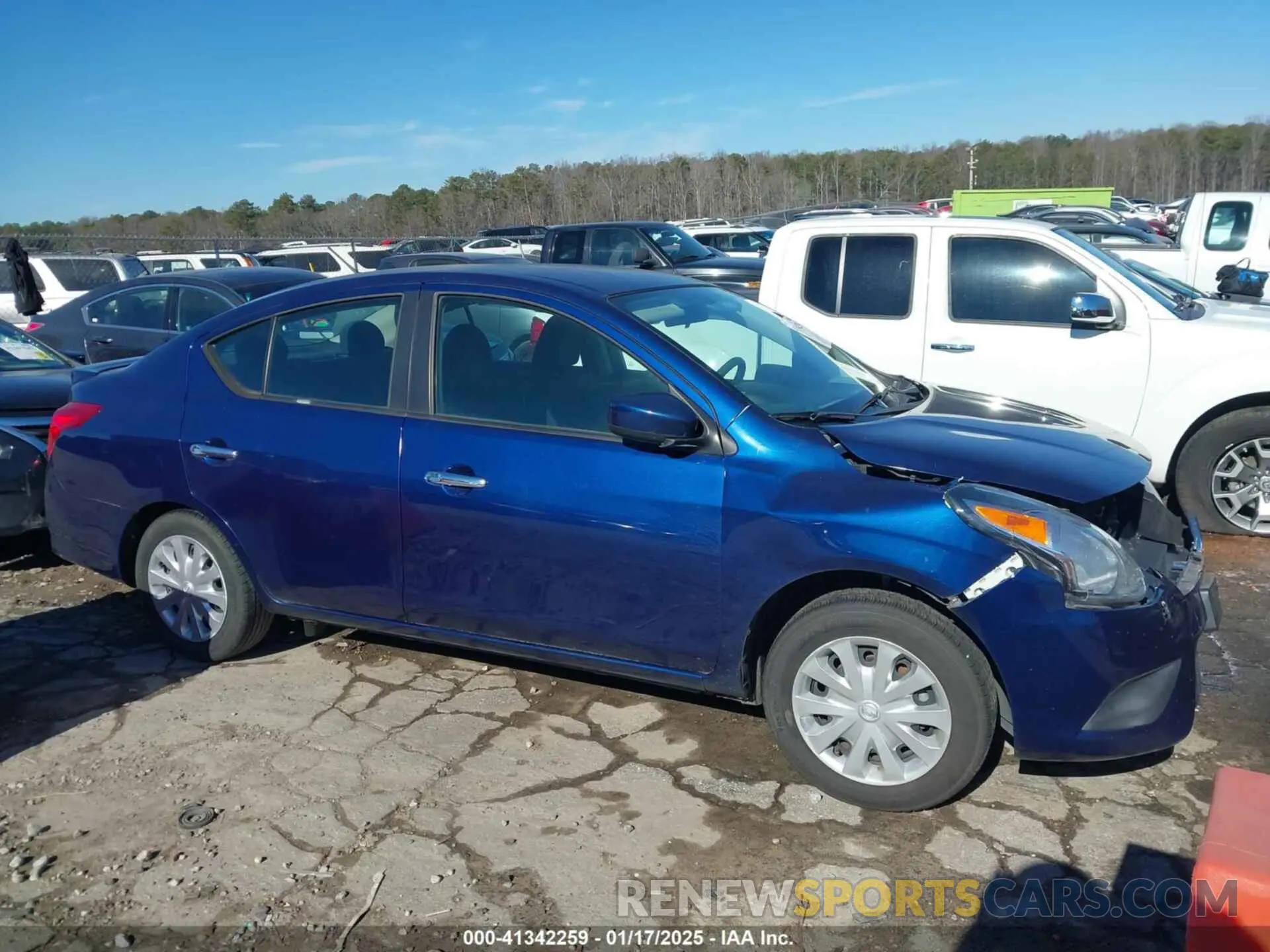 13 fotografías del automóvil dañado 3N1CN7AP7KL875751 NISSAN VERSA 2019
