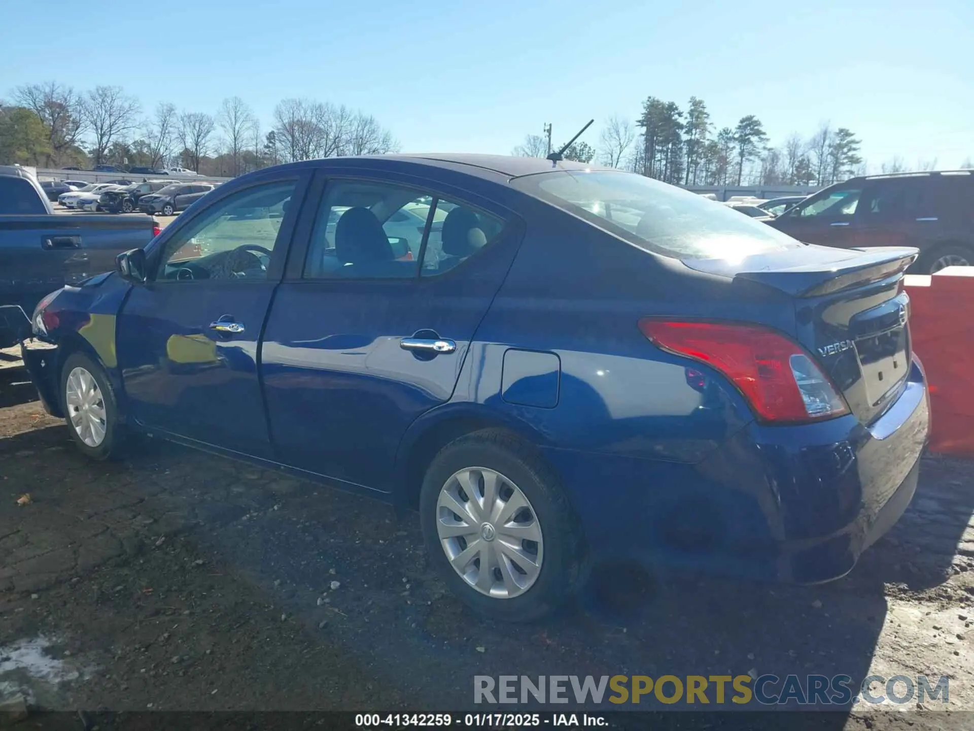 14 fotografías del automóvil dañado 3N1CN7AP7KL875751 NISSAN VERSA 2019