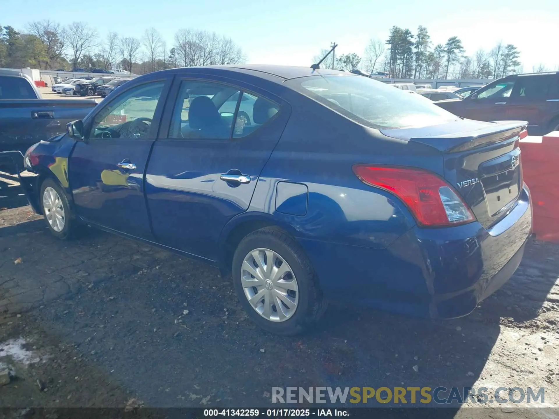 3 fotografías del automóvil dañado 3N1CN7AP7KL875751 NISSAN VERSA 2019