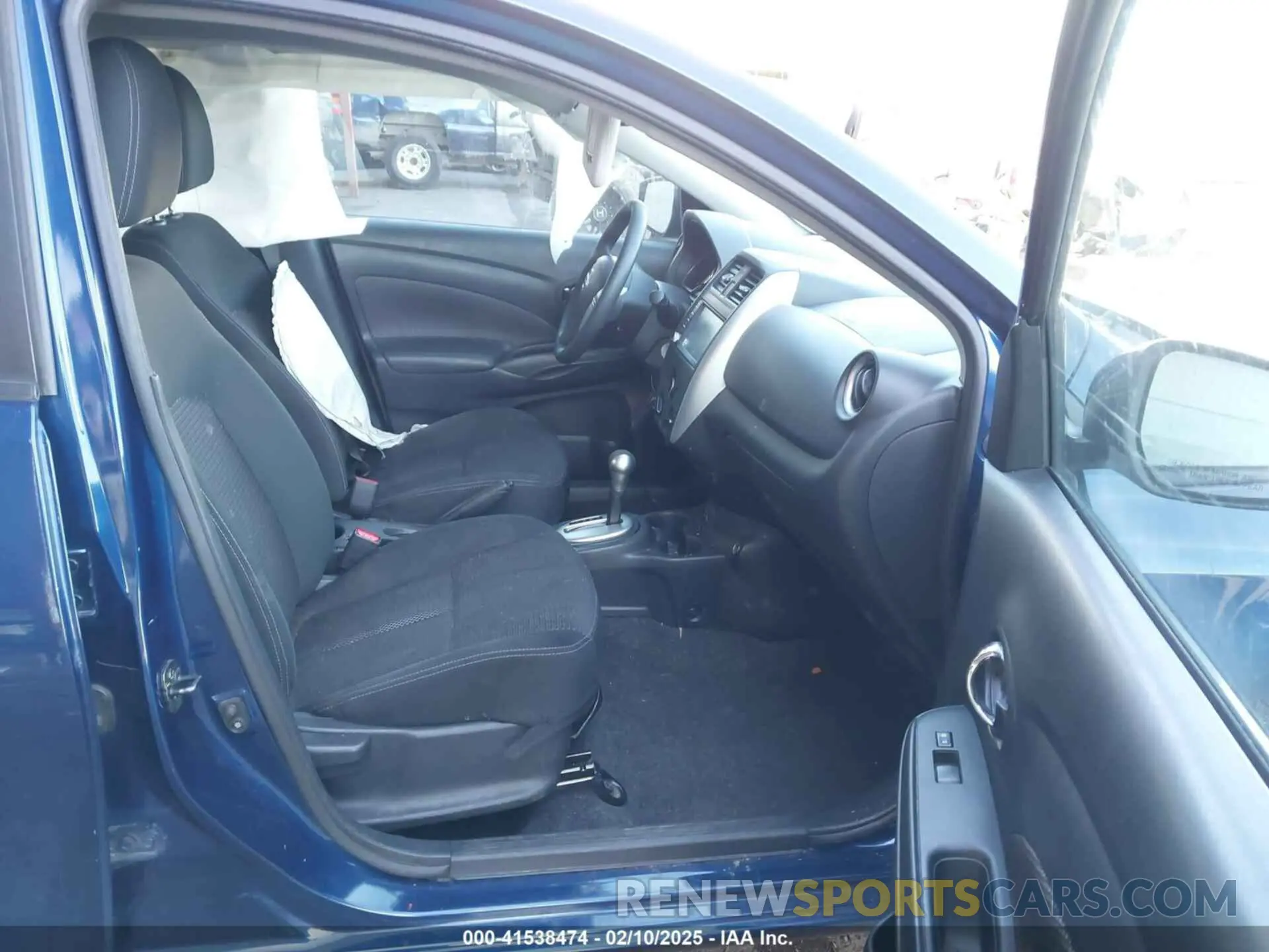 5 fotografías del automóvil dañado 3N1CN7AP8KL807538 NISSAN VERSA 2019