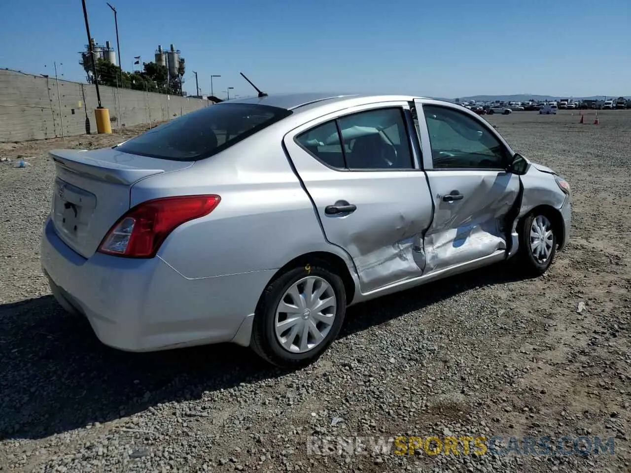 3 fotografías del automóvil dañado 3N1CN7AP8KL817633 NISSAN VERSA 2019