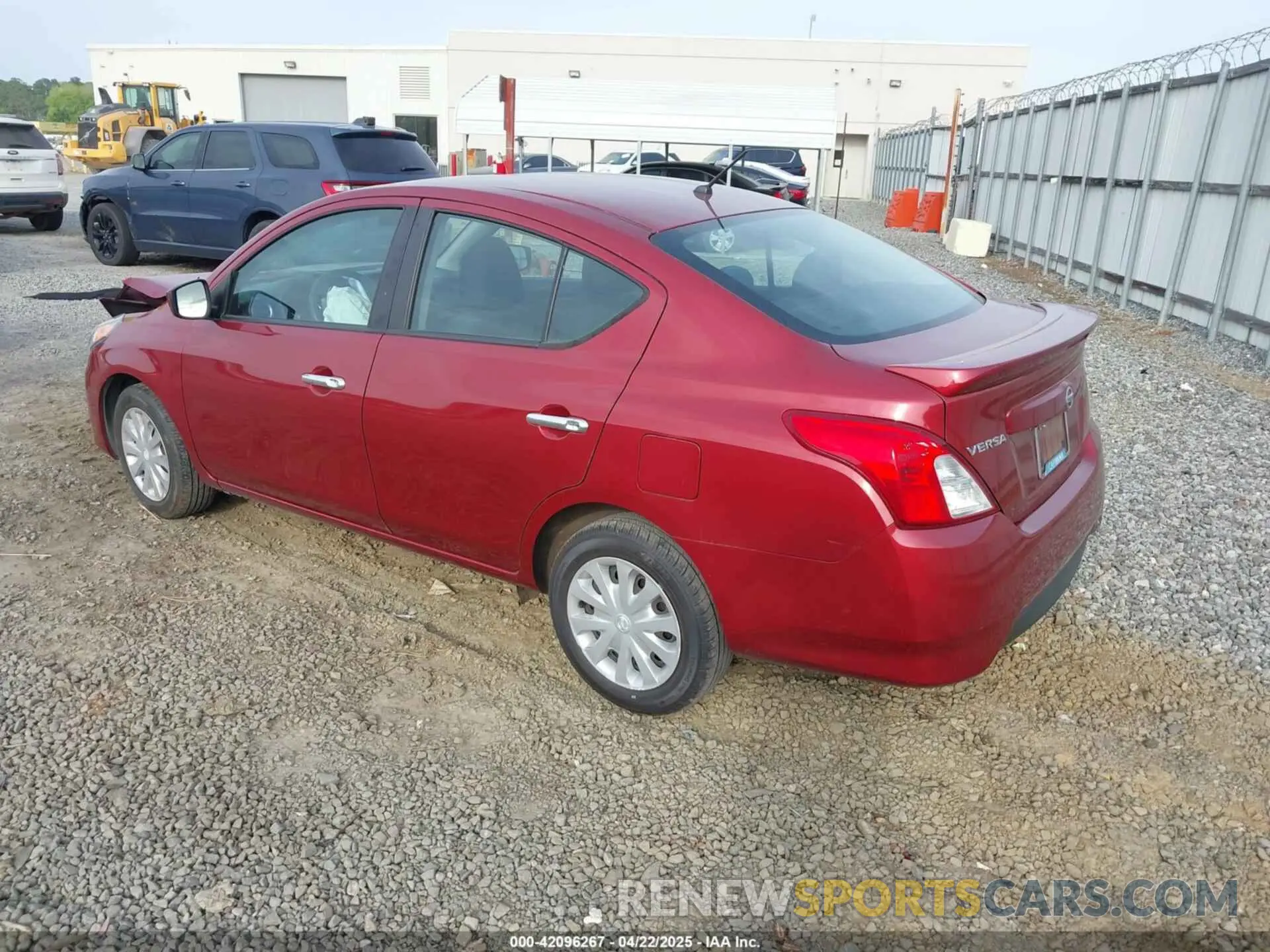 3 fotografías del automóvil dañado 3N1CN7AP8KL843407 NISSAN VERSA 2019