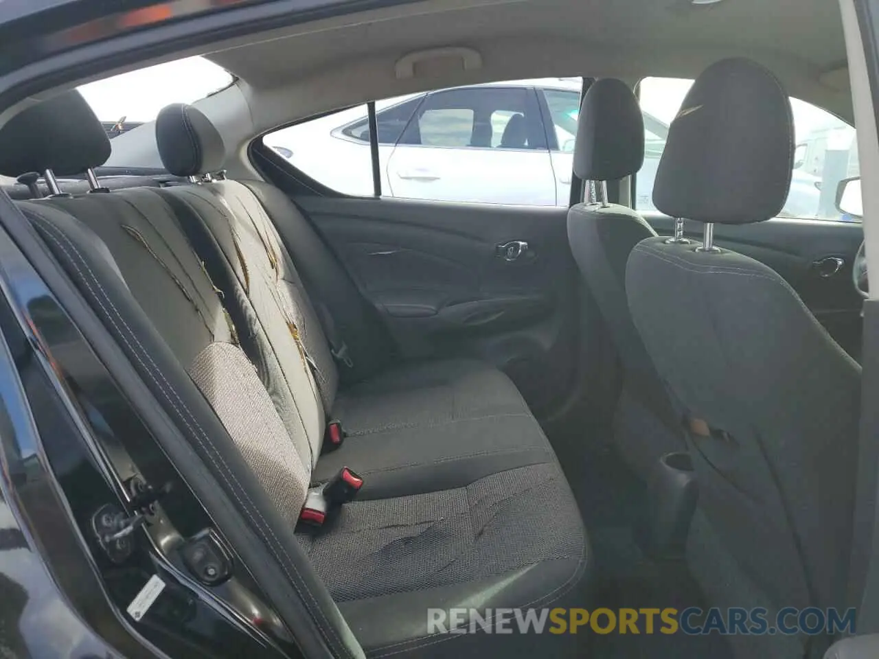 10 fotografías del automóvil dañado 3N1CN7AP8KL874429 NISSAN VERSA 2019