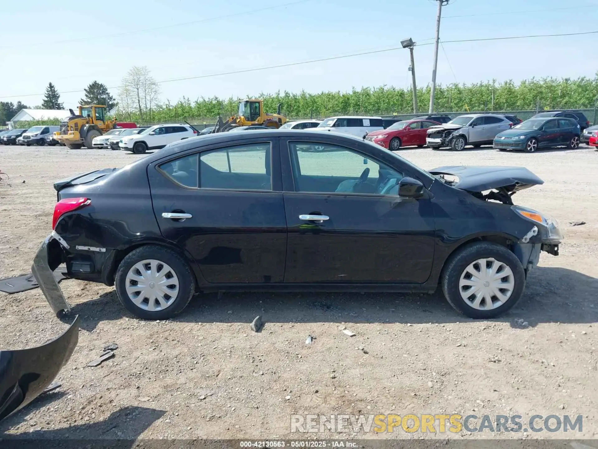 13 fotografías del automóvil dañado 3N1CN7AP9KL820573 NISSAN VERSA 2019