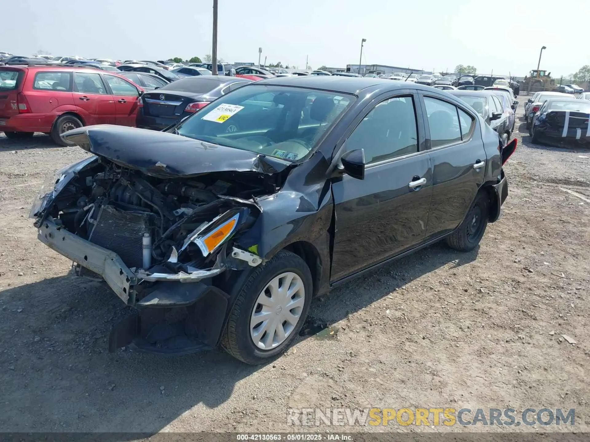 2 fotografías del automóvil dañado 3N1CN7AP9KL820573 NISSAN VERSA 2019