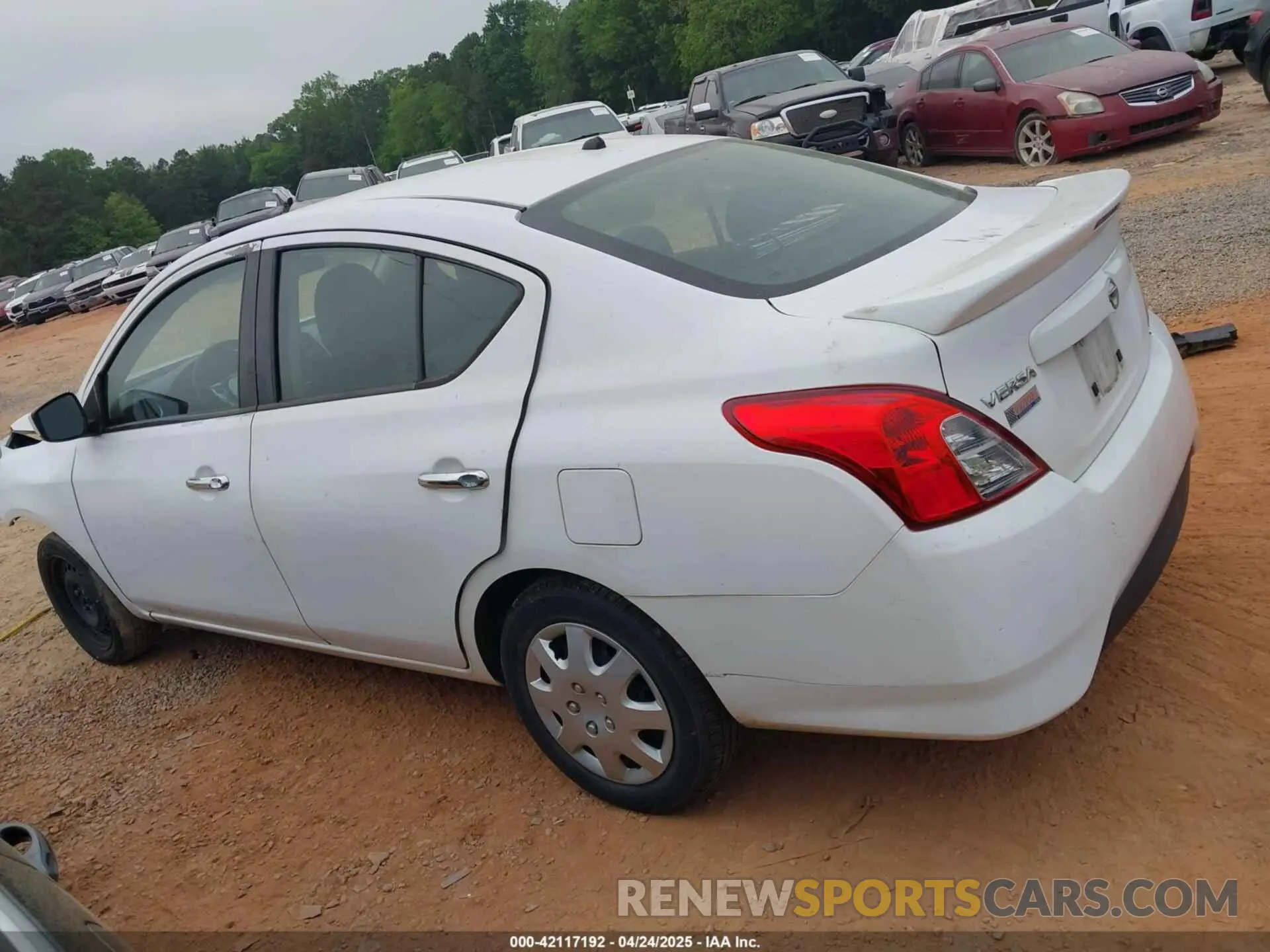 14 fotografías del automóvil dañado 3N1CN7AP9KL842119 NISSAN VERSA 2019
