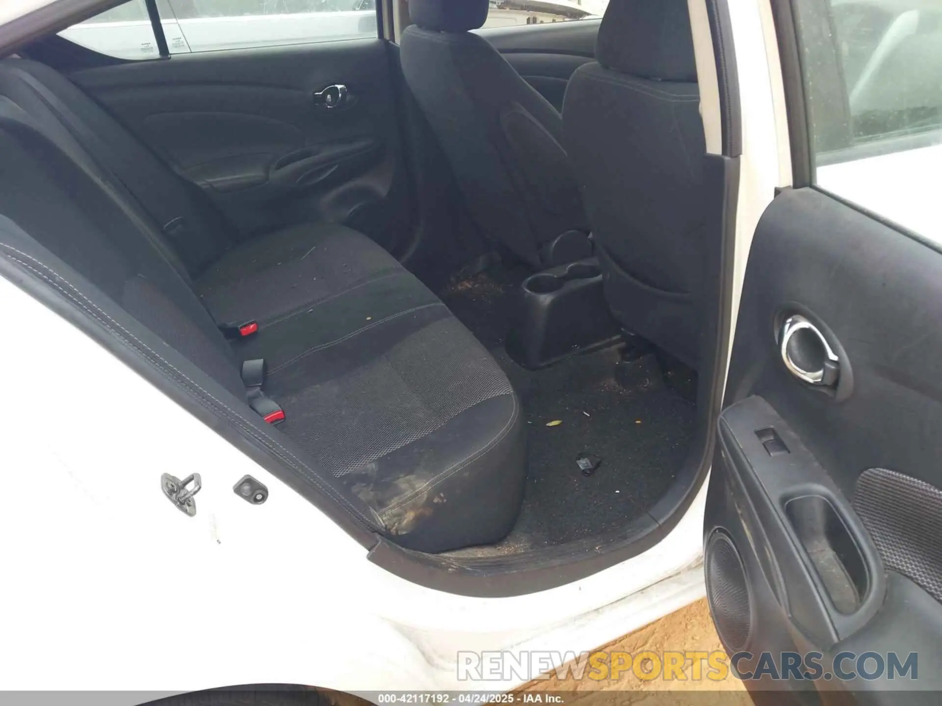 8 fotografías del automóvil dañado 3N1CN7AP9KL842119 NISSAN VERSA 2019