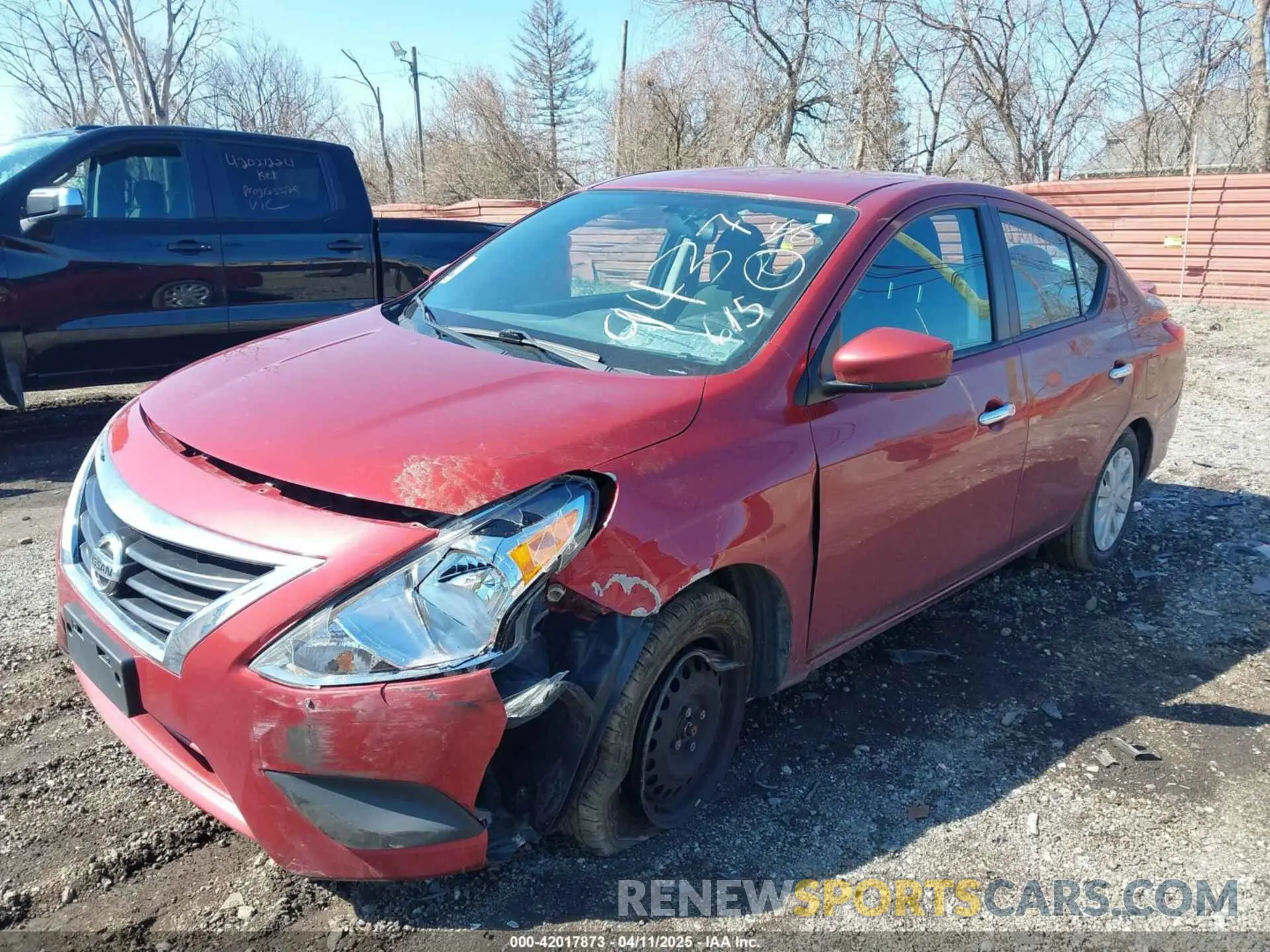 2 fotografías del automóvil dañado 3N1CN7AP9KL859437 NISSAN VERSA 2019