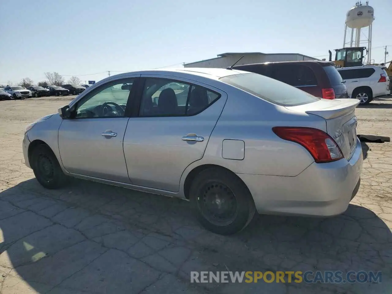 2 fotografías del automóvil dañado 3N1CN7AP9KL871717 NISSAN VERSA 2019