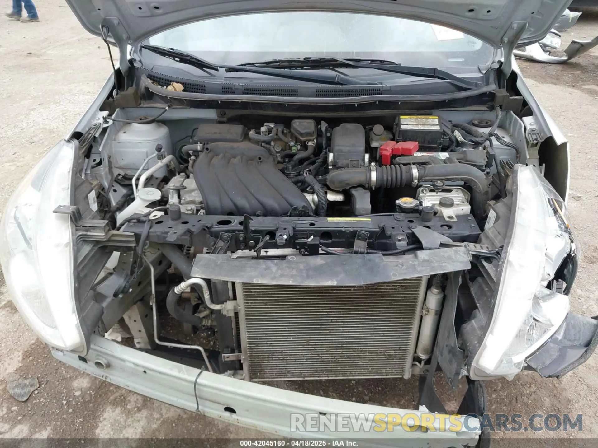 10 fotografías del automóvil dañado 3N1CN7APXKL844686 NISSAN VERSA 2019