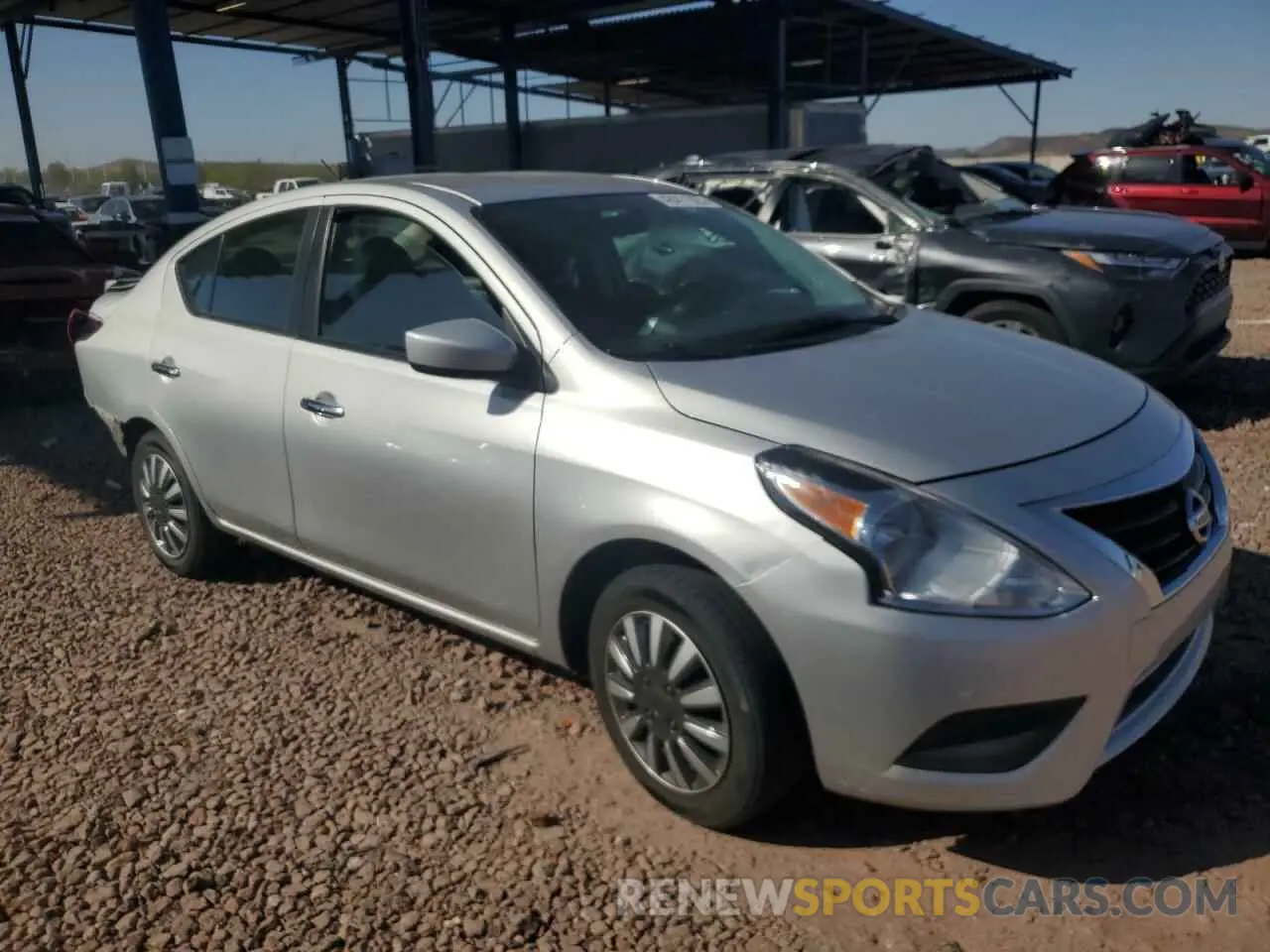 4 fotografías del automóvil dañado 3N1CN7APXKL849371 NISSAN VERSA 2019