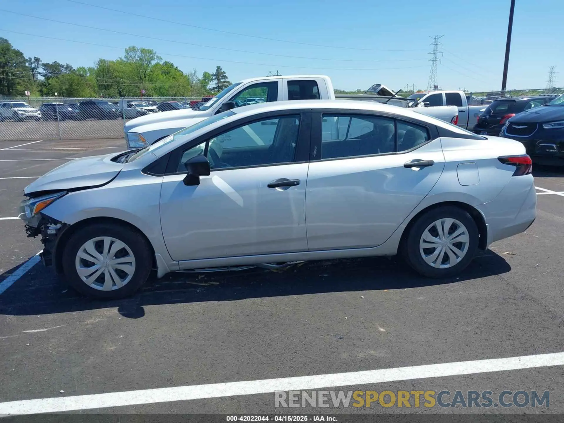 14 fotografías del automóvil dañado 3N1CN8BV5LL826360 NISSAN VERSA 2020