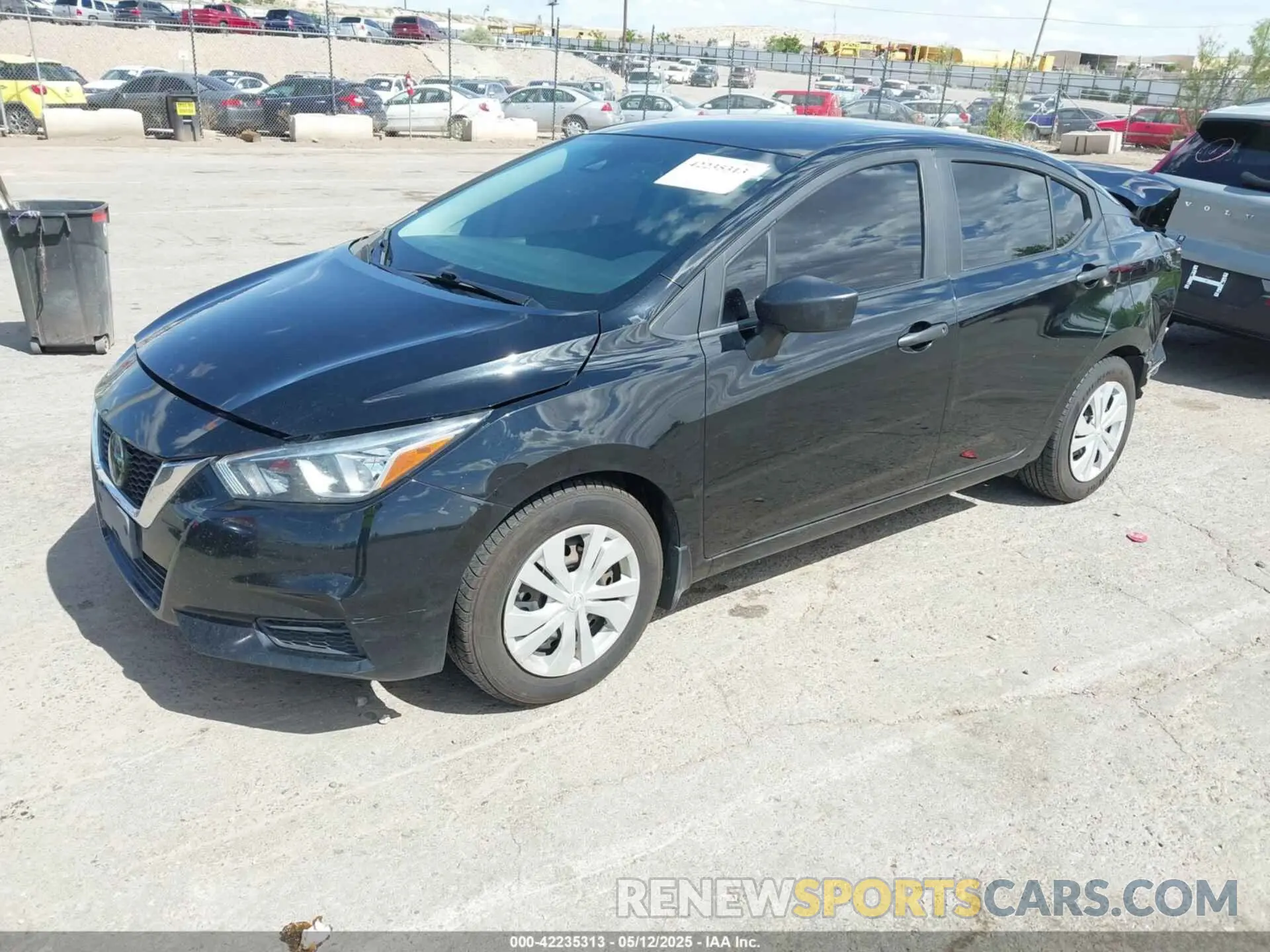 2 fotografías del automóvil dañado 3N1CN8BV7LL806238 NISSAN VERSA 2020