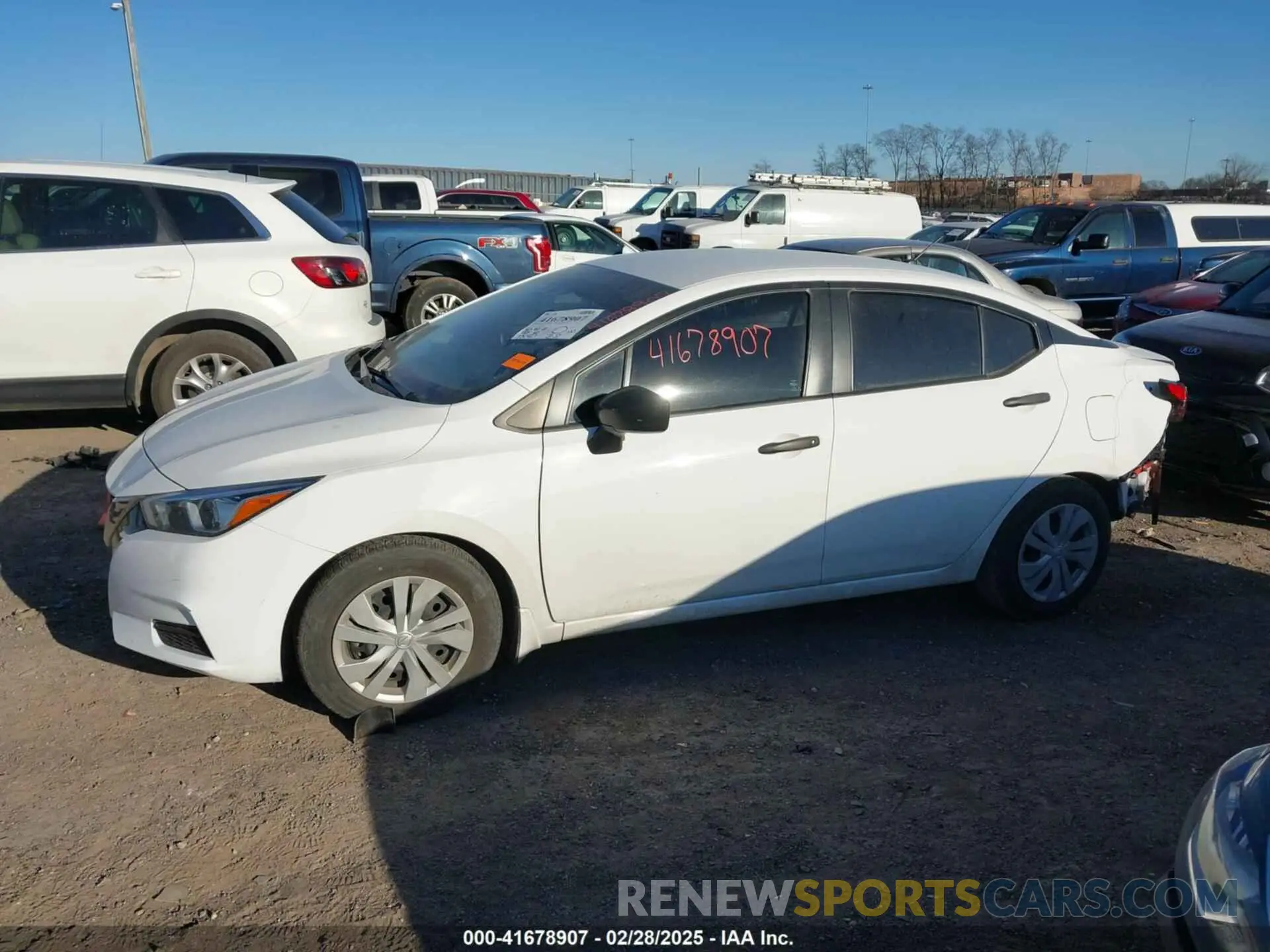 14 fotografías del automóvil dañado 3N1CN8DV0LL806403 NISSAN VERSA 2020