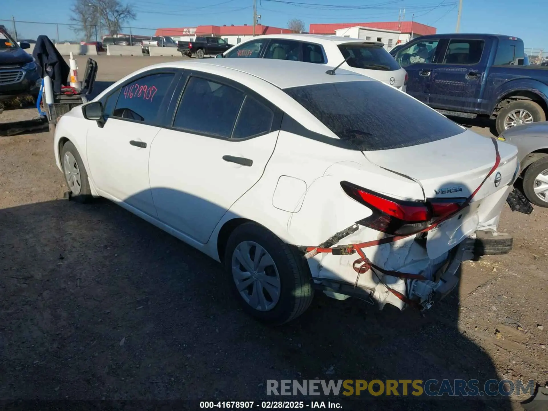 3 fotografías del automóvil dañado 3N1CN8DV0LL806403 NISSAN VERSA 2020