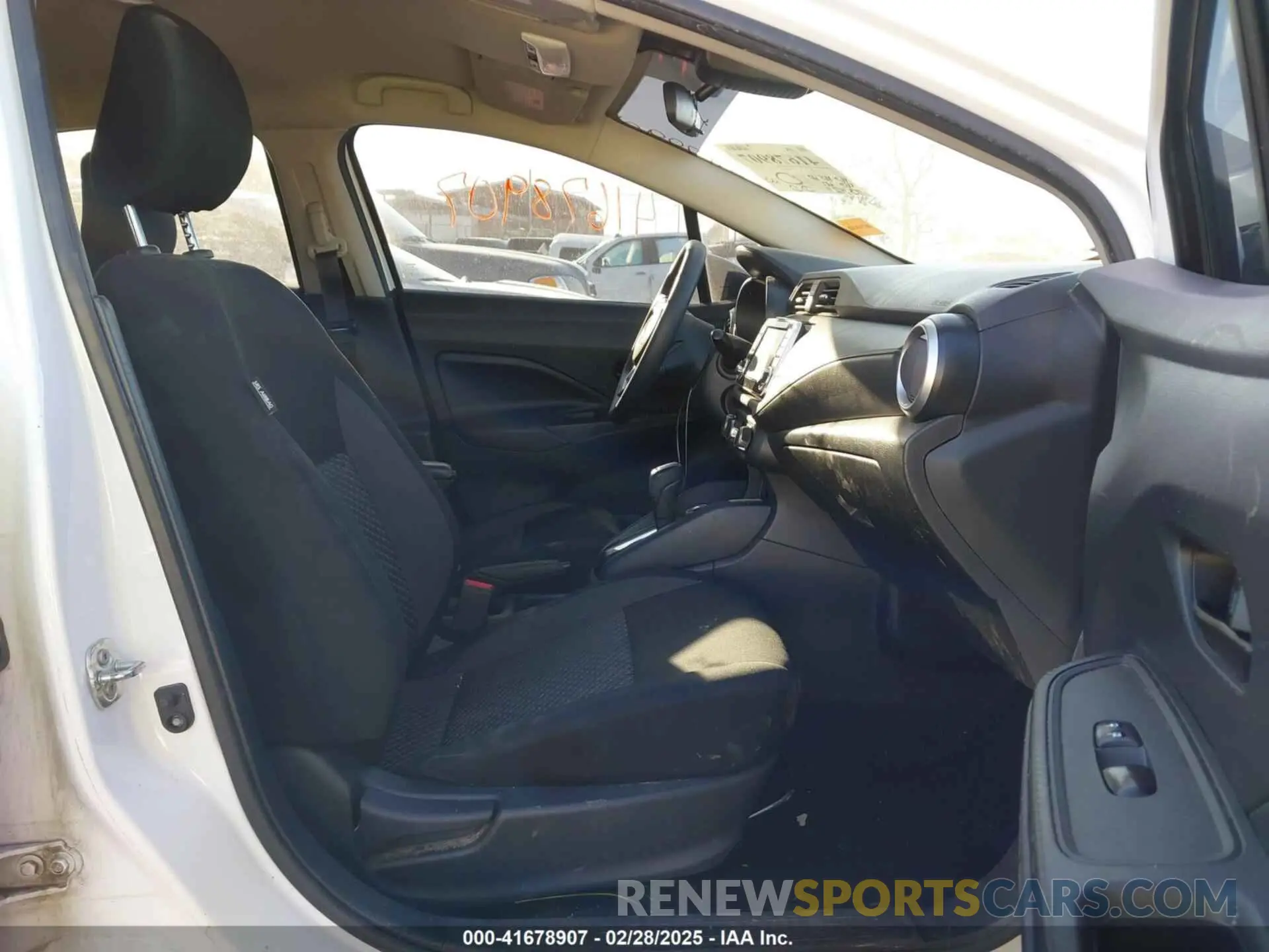 5 fotografías del automóvil dañado 3N1CN8DV0LL806403 NISSAN VERSA 2020