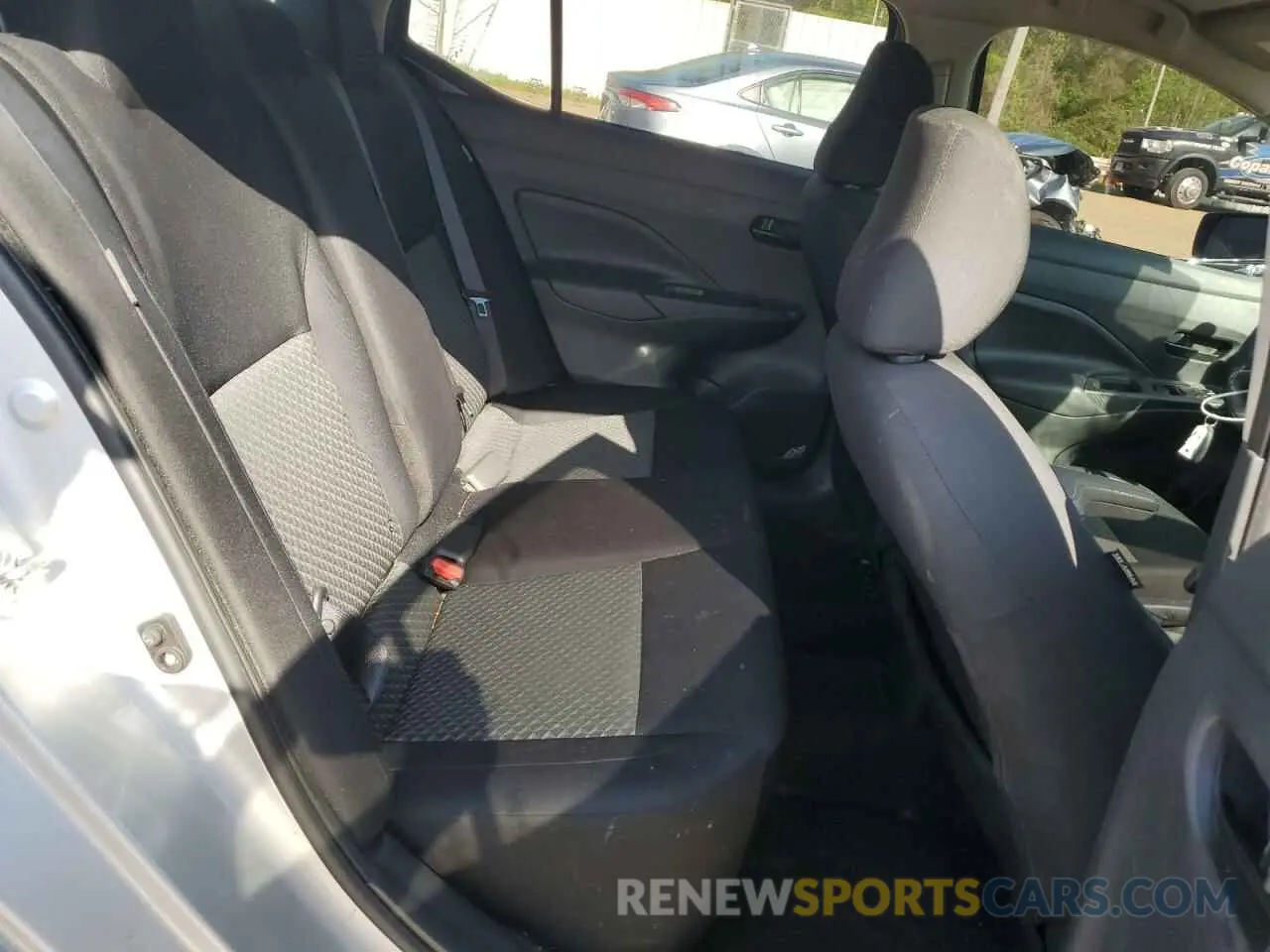 11 fotografías del automóvil dañado 3N1CN8DV0LL910714 NISSAN VERSA 2020