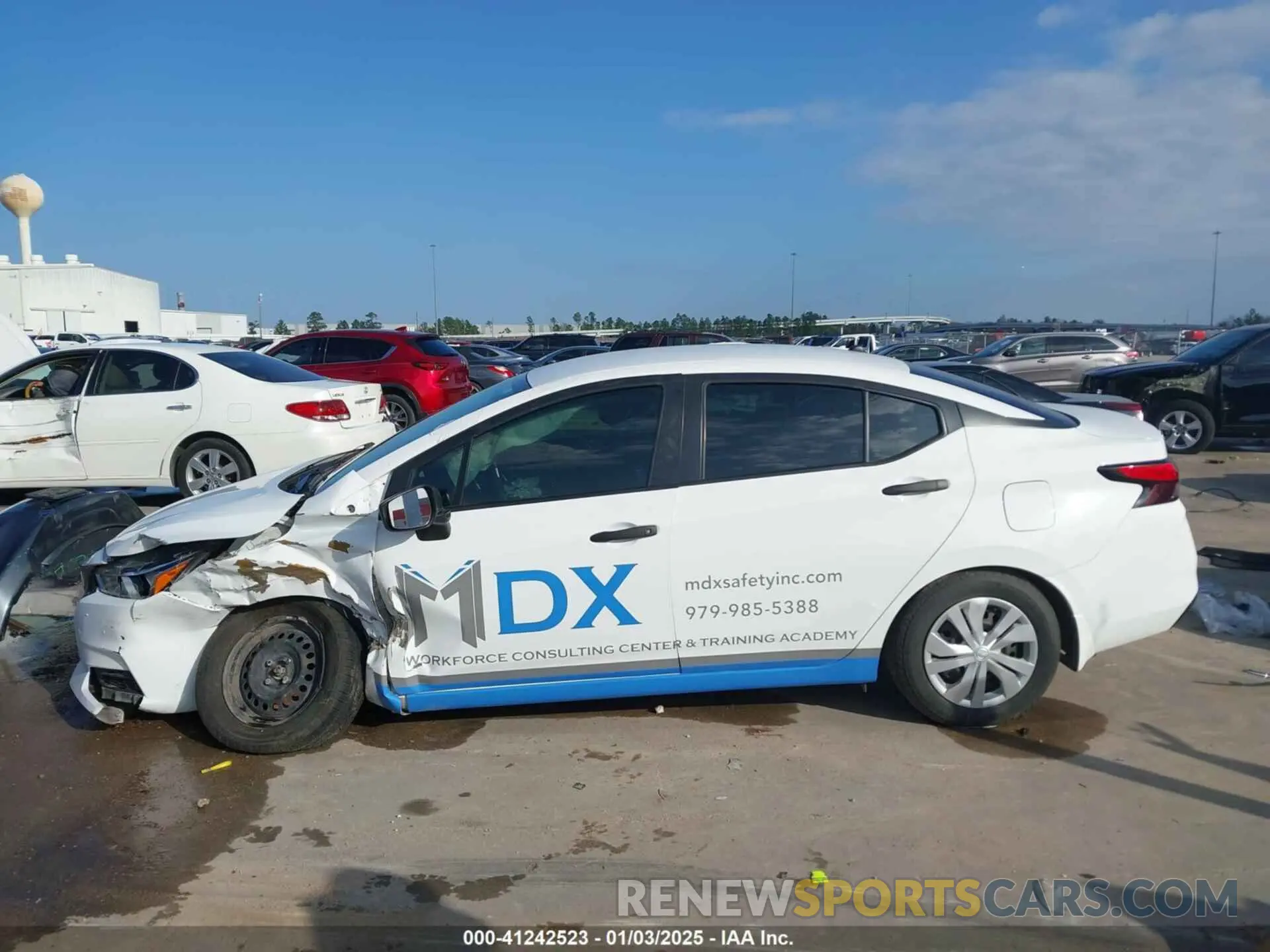 14 fotografías del automóvil dañado 3N1CN8DV1LL813781 NISSAN VERSA 2020