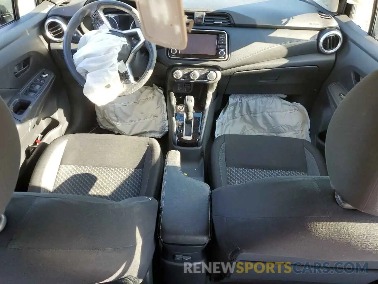 8 fotografías del automóvil dañado 3N1CN8DV1LL911936 NISSAN VERSA 2020