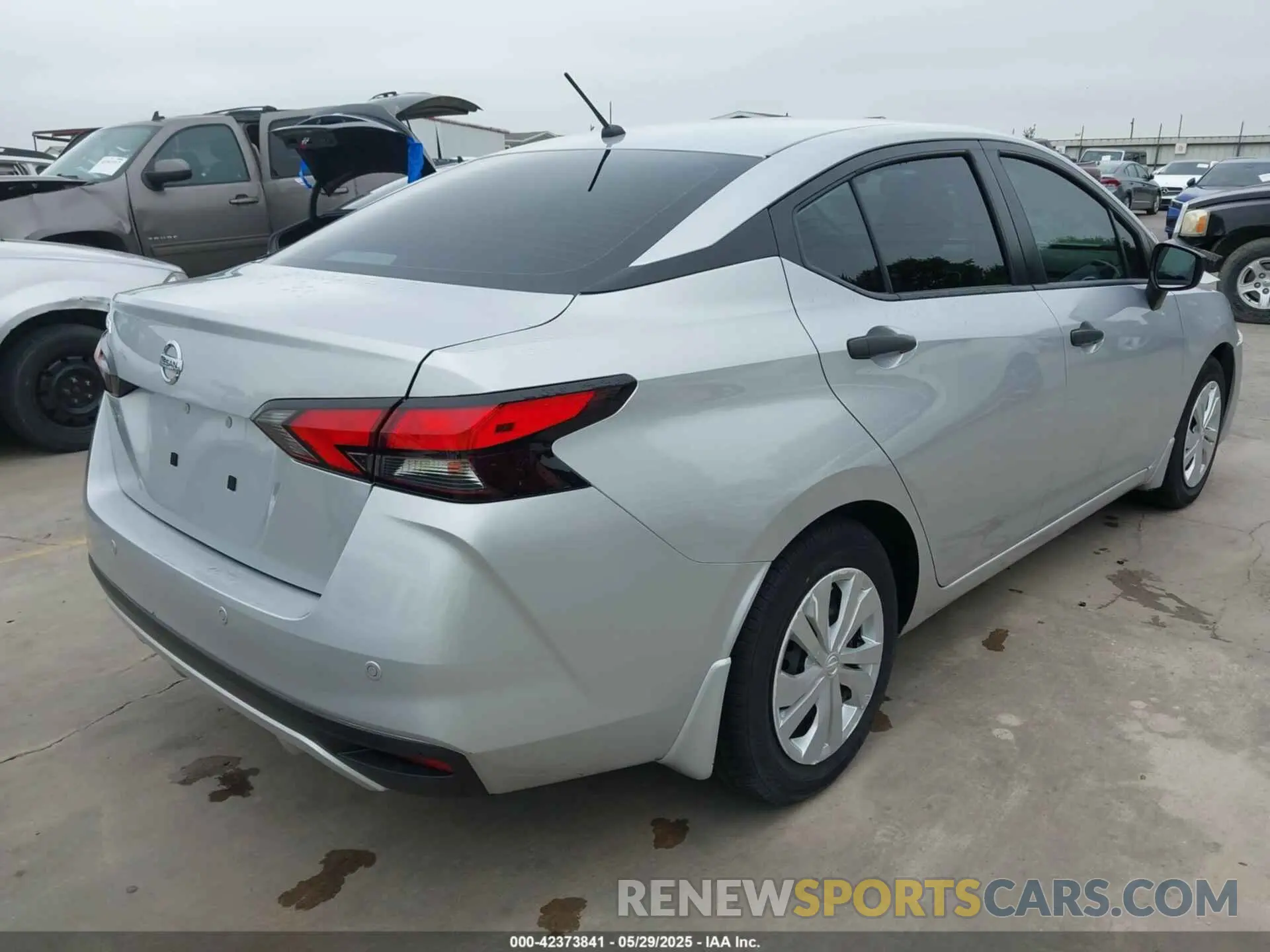 4 fotografías del automóvil dañado 3N1CN8DV1LL917221 NISSAN VERSA 2020