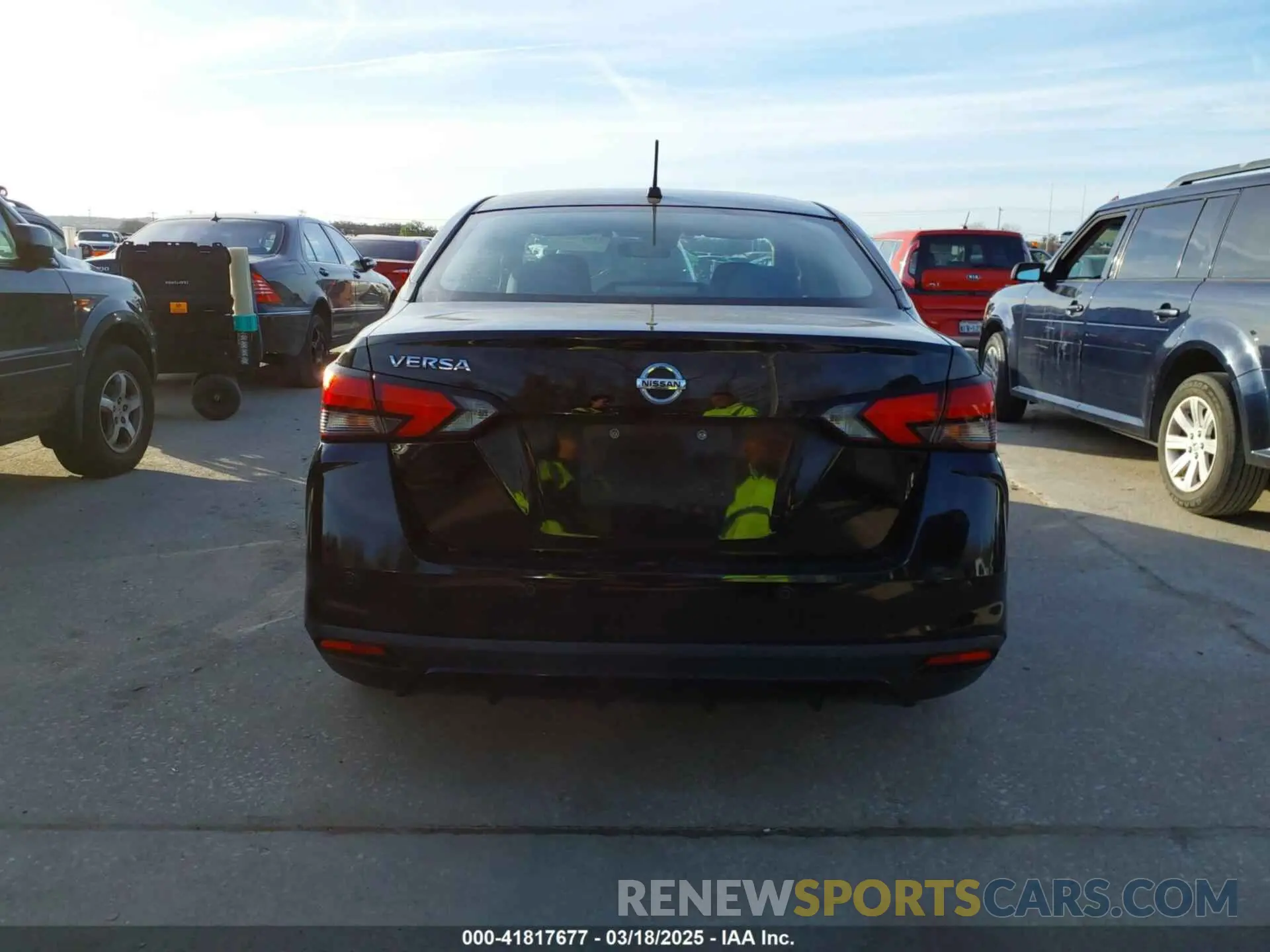16 fotografías del automóvil dañado 3N1CN8DV2LL904865 NISSAN VERSA 2020