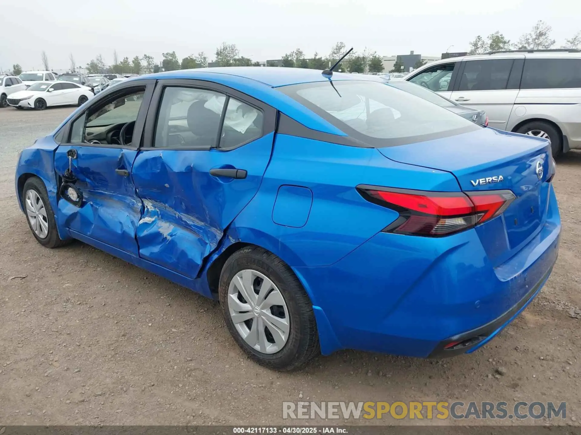 3 fotografías del automóvil dañado 3N1CN8DV3LL870144 NISSAN VERSA 2020