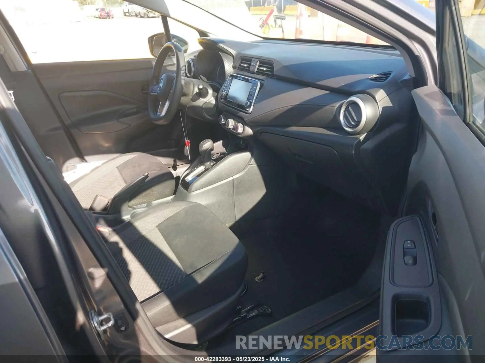 5 fotografías del automóvil dañado 3N1CN8DV3LL883721 NISSAN VERSA 2020